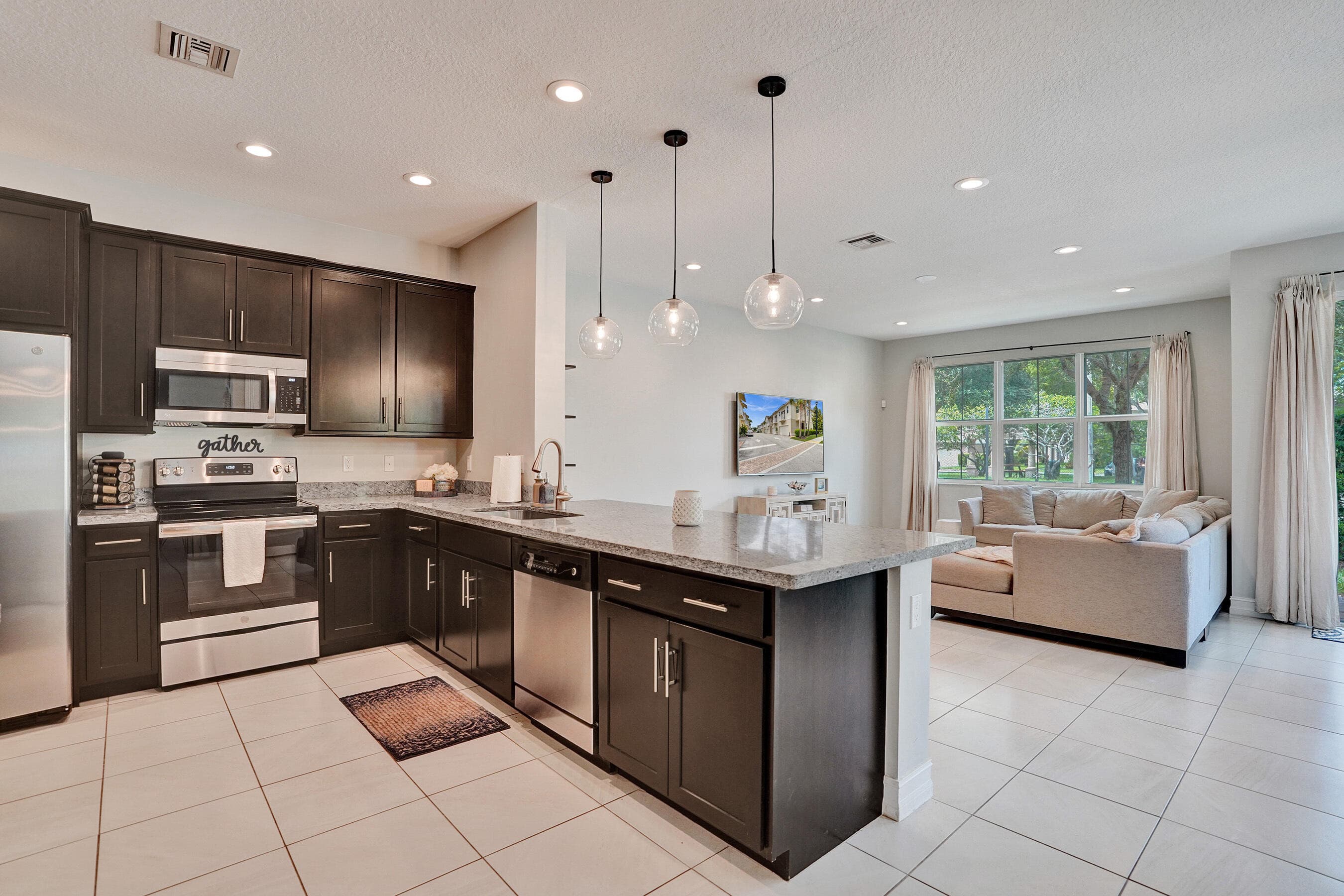 99 Palm Lane, Royal Palm Beach, FL 33411 — photo 5 of 23