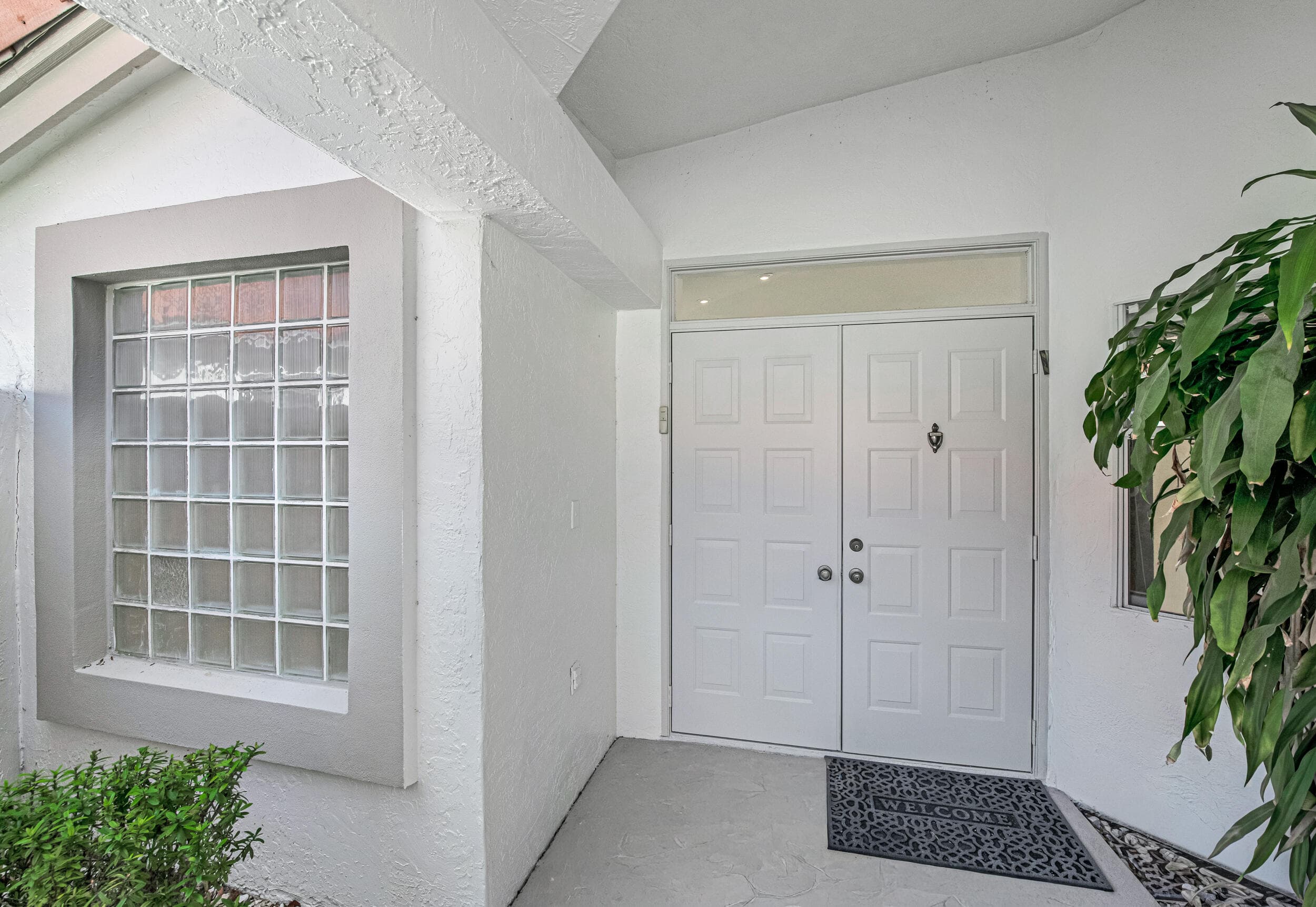 9758 Harbour Lake Circle, Boynton Beach, FL 33437 — photo 3 of 76