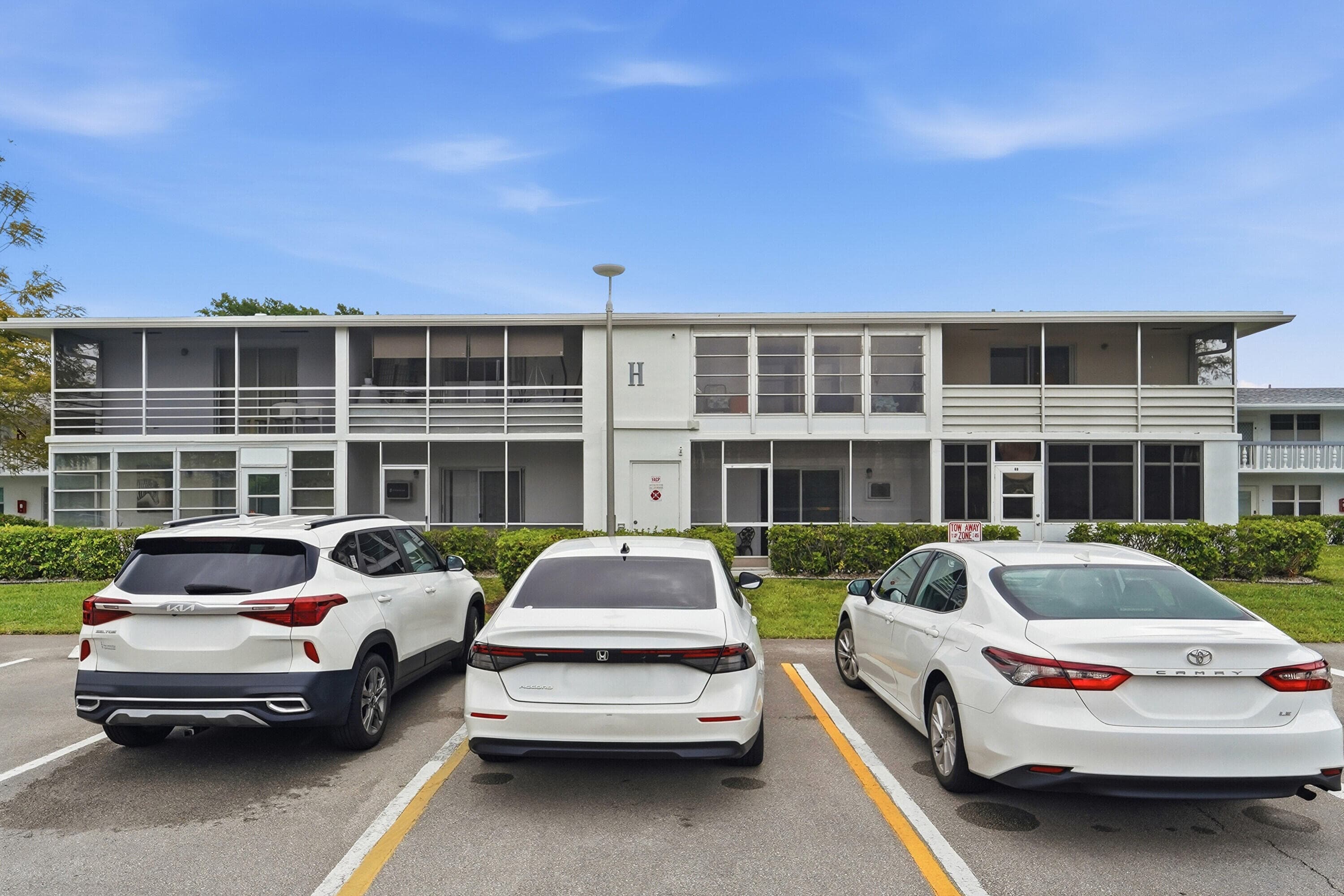 80 Harwood H, Deerfield Beach, FL 33442 — photo 15 of 16