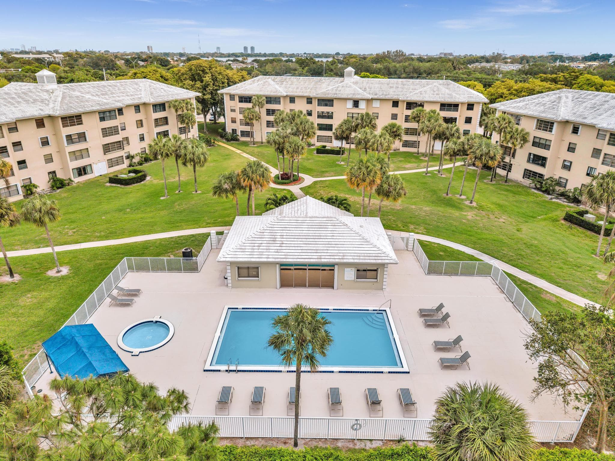 3507 Village Boulevard, West Palm Beach, FL 33409 — photo 5 of 47