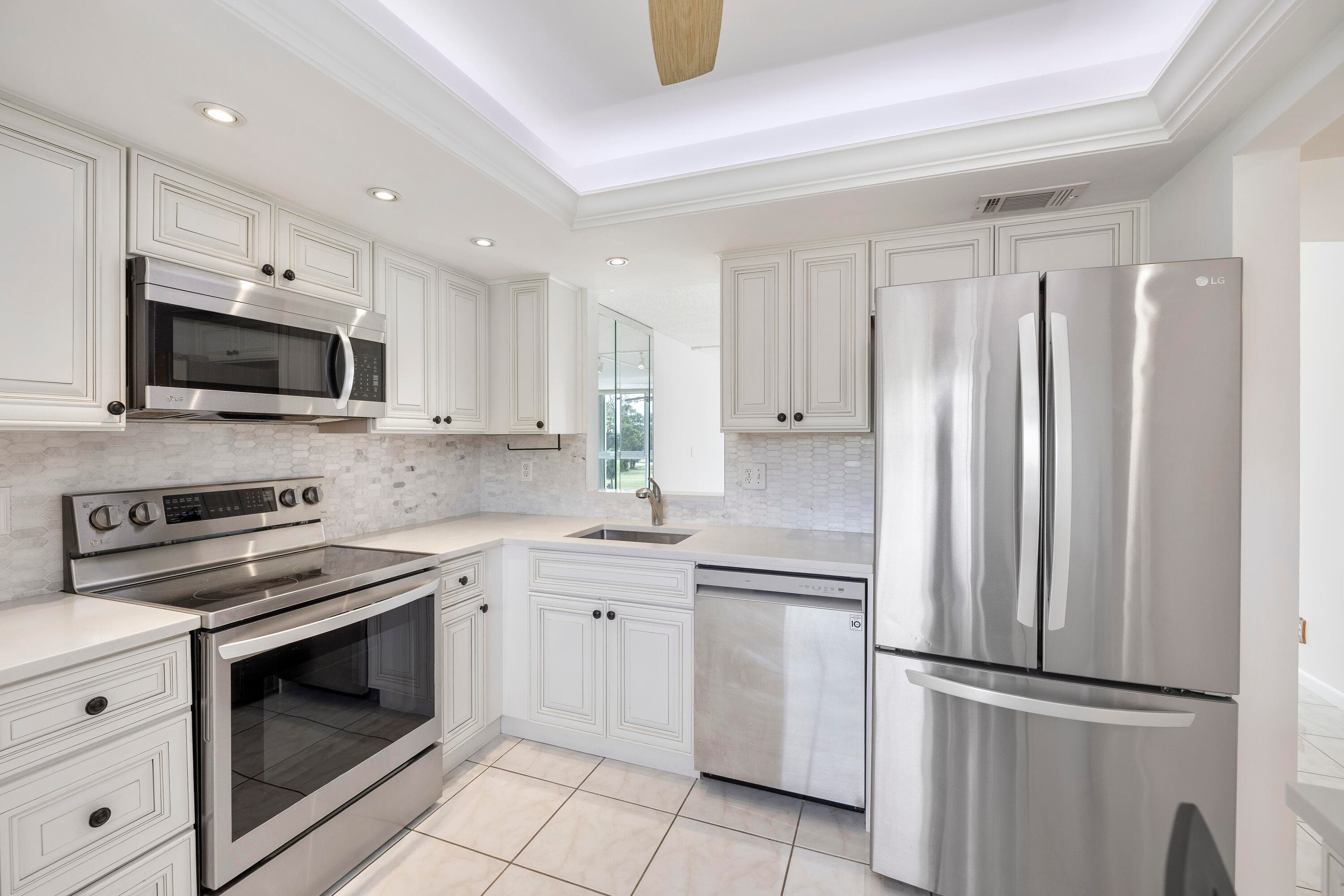 1480 NW 80th Avenue 402, Margate, FL 33063 — photo 7 of 27