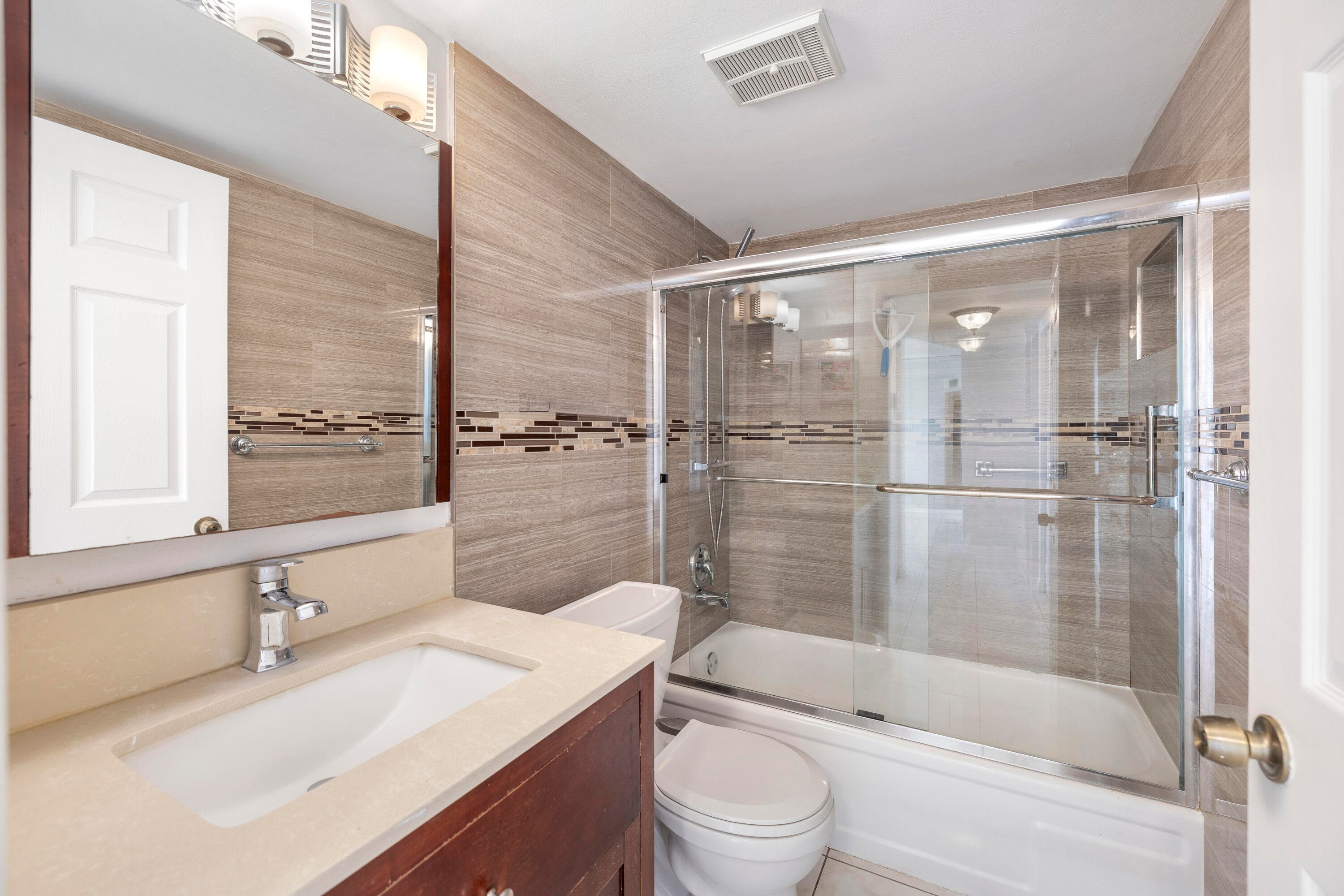 1480 NW 80th Avenue 402, Margate, FL 33063 — photo 9 of 27