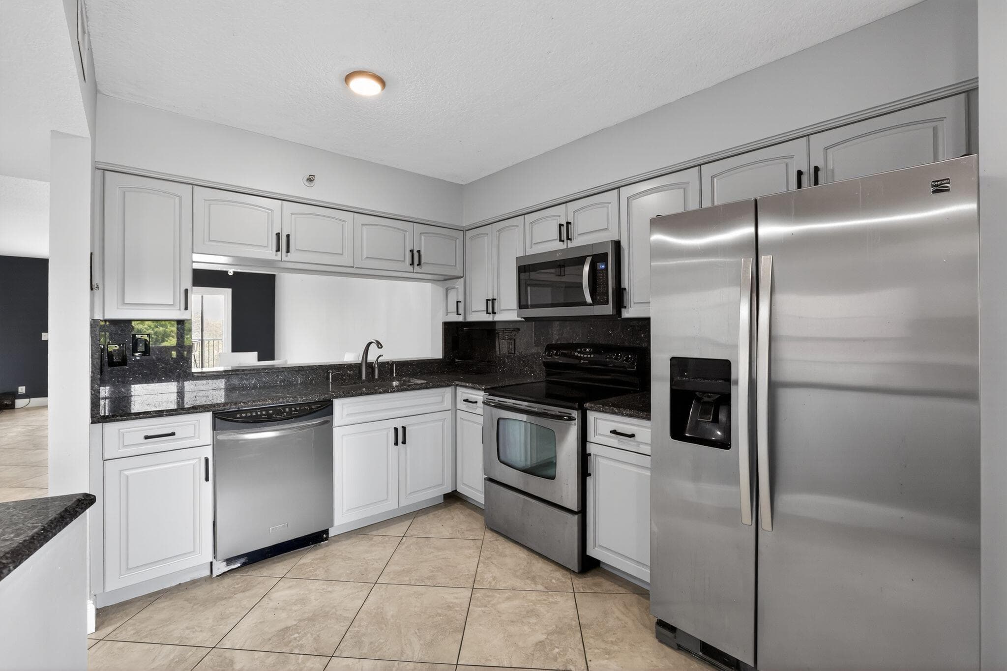 2206 S Cypress Bend Drive 401, Pompano Beach, FL 33069 — photo 3 of 50
