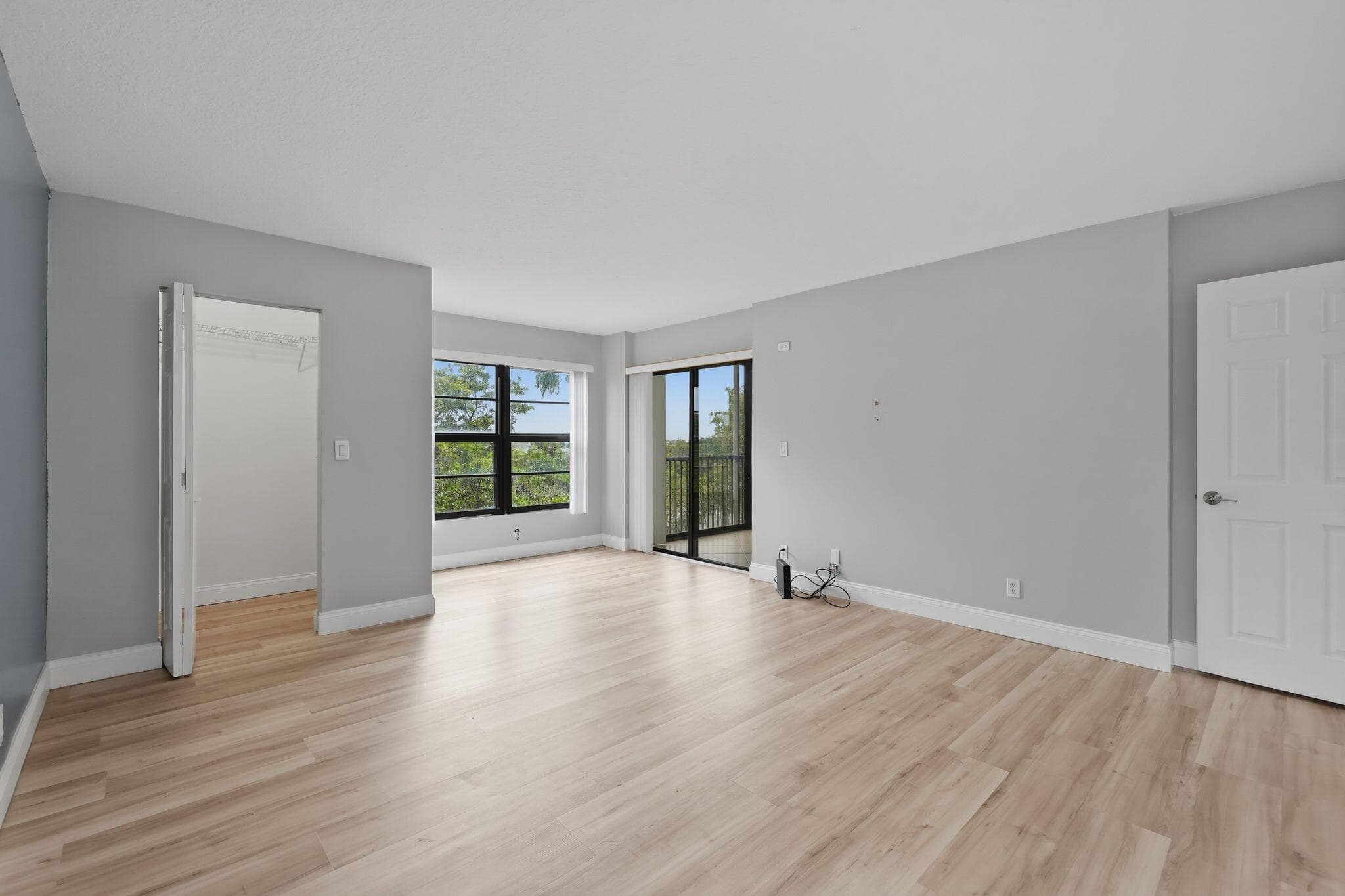 2206 S Cypress Bend Drive 401, Pompano Beach, FL 33069 — photo 35 of 50