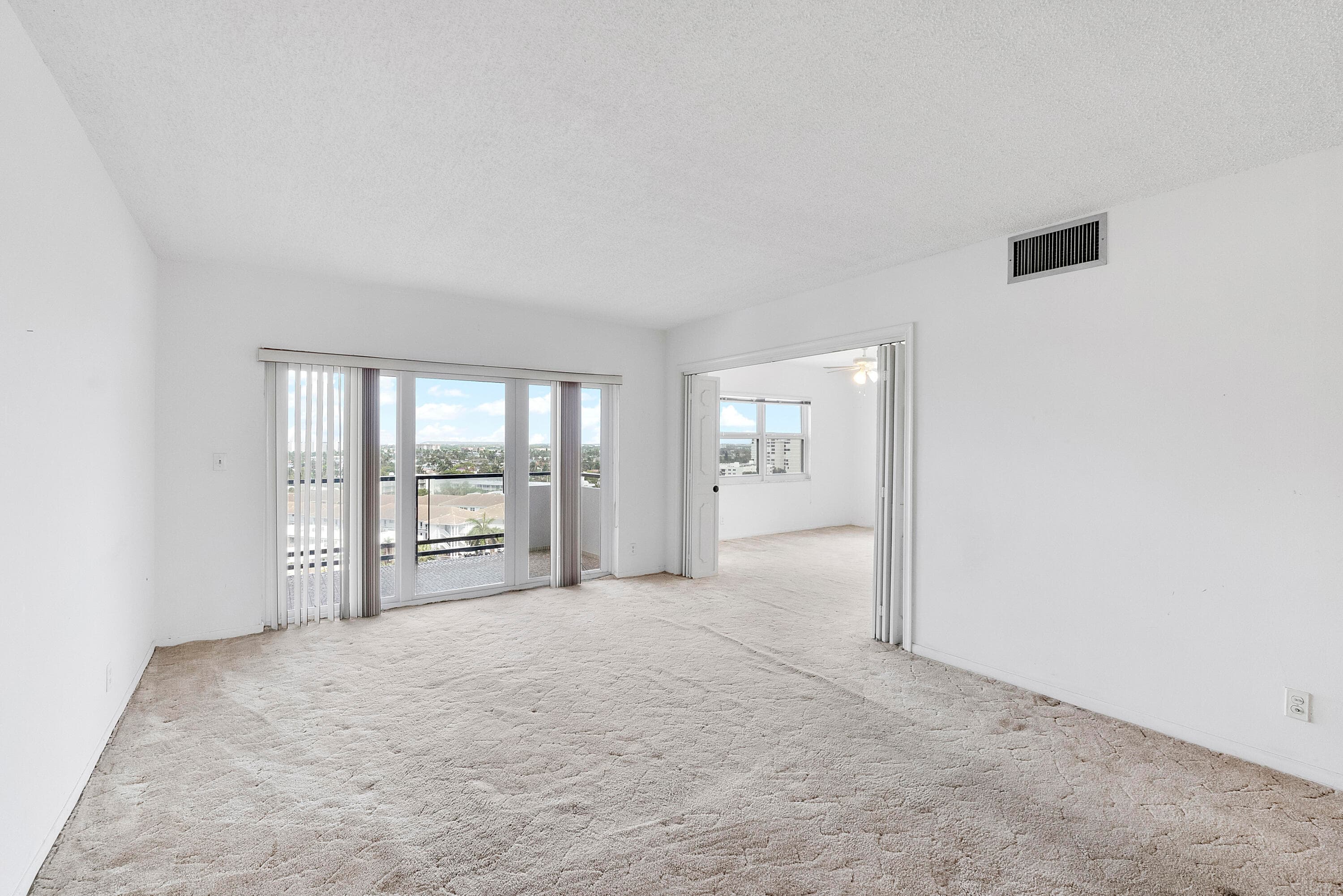 1500 S Ocean Boulevard 1101, Lauderdale-By-The-Sea, FL 33062 — photo 6 of 32
