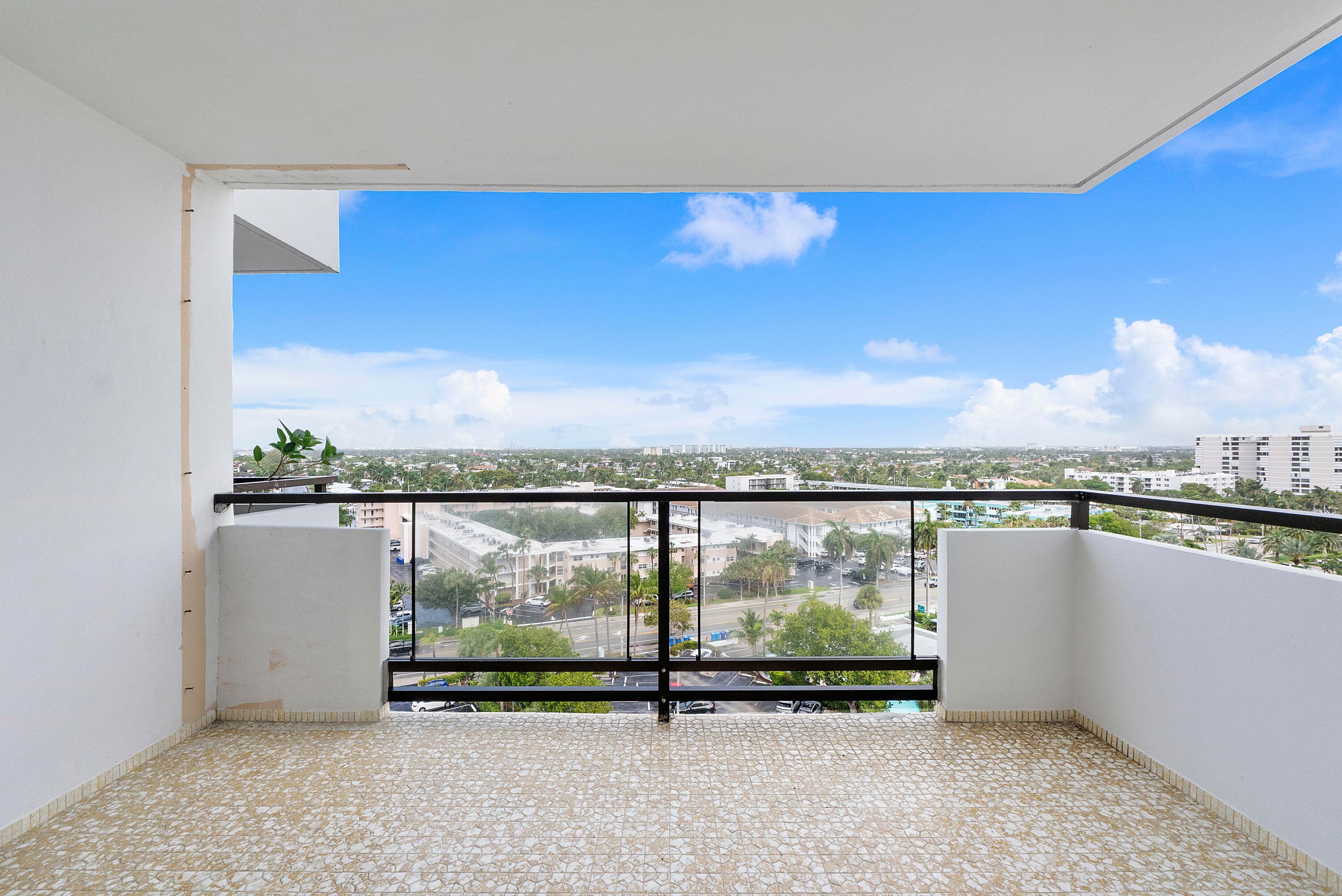 1500 S Ocean Boulevard 1101, Lauderdale-By-The-Sea, FL 33062 — photo 15 of 32