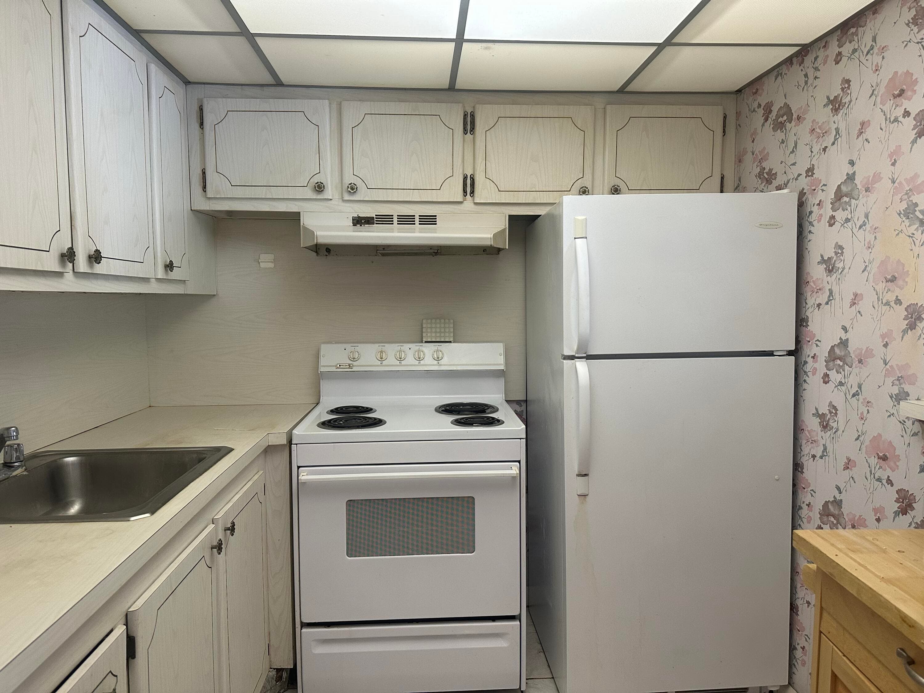 72 Northampton D, West Palm Beach, FL 33417 — photo 10 of 16