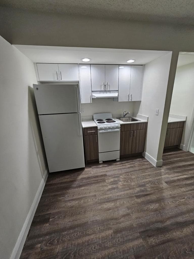 18335 NW 68 Avenue 790-104a, Hialeah, FL 33015 — photo 1 of 13