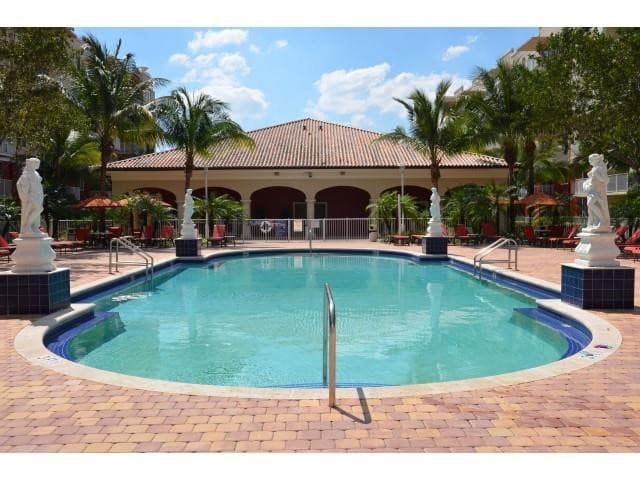 18335 NW 68 Avenue 790-104a, Hialeah, FL 33015 — photo 8 of 13