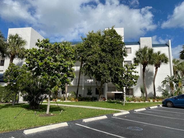 1605 Us-1 B206, Jupiter, FL 33477 — photo 4 of 35