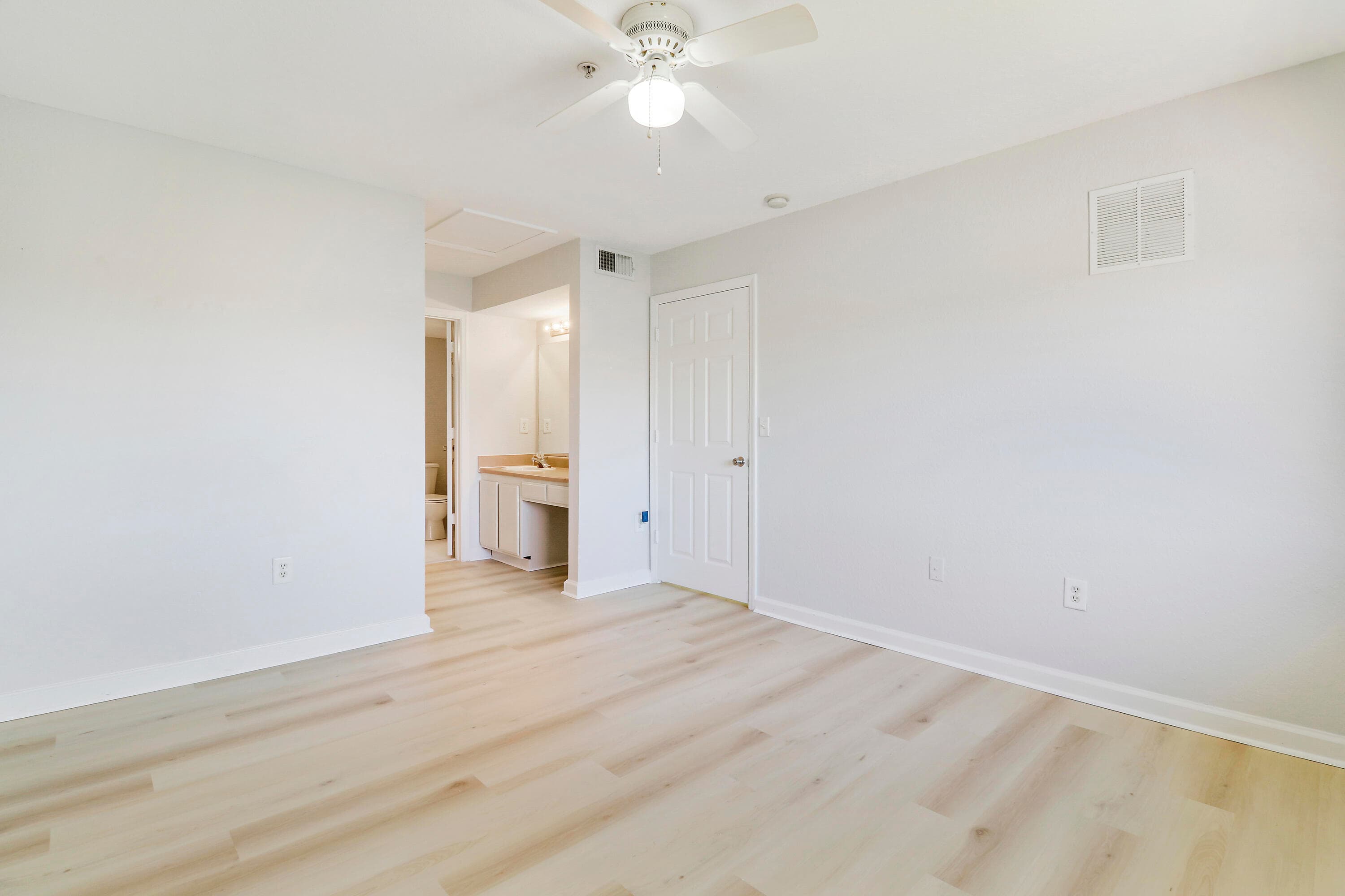 121 SW Palm Drive Unit 306, Port St. Lucie, FL 34986 — photo 21 of 54