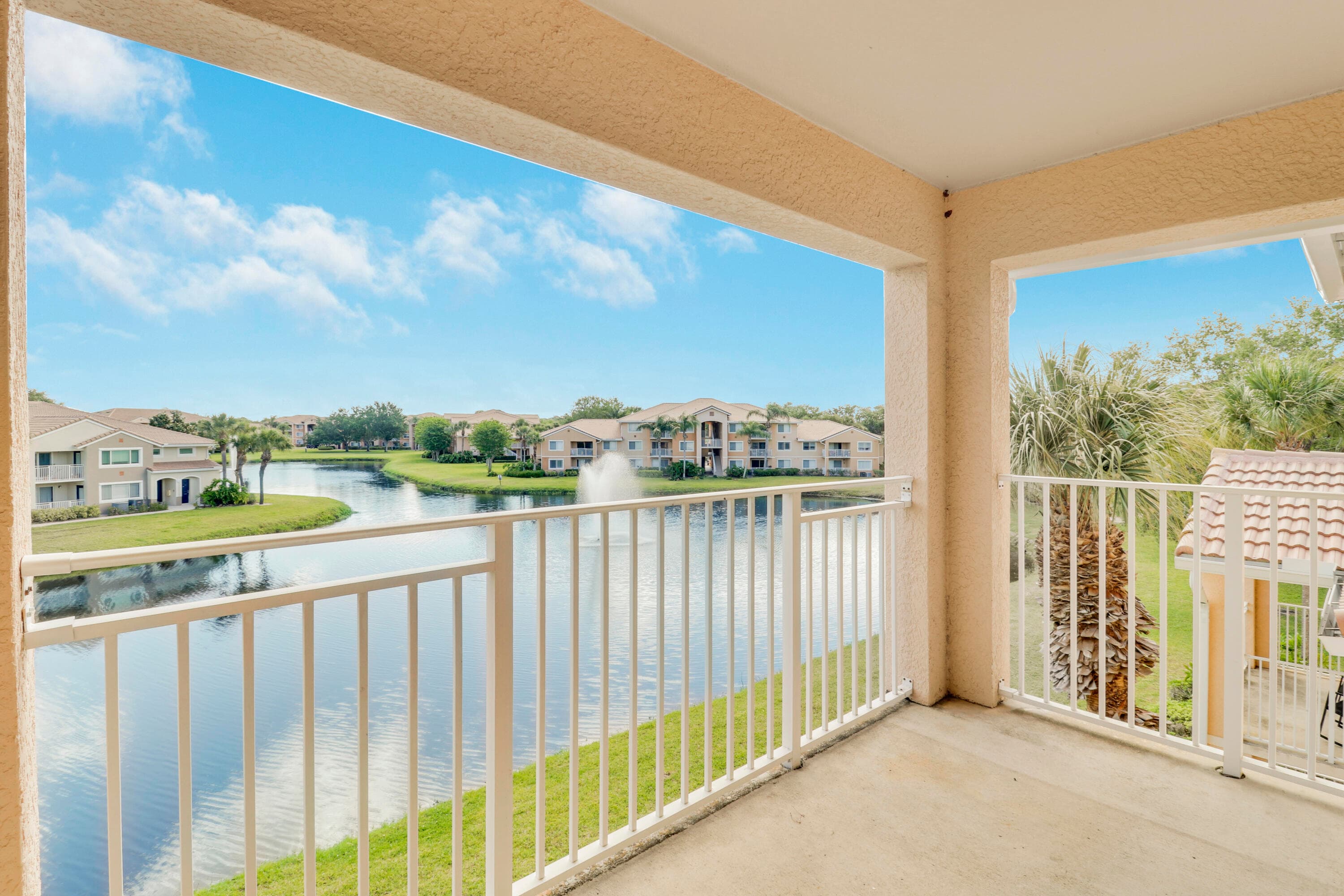 141 SW Palm Drive 306, Port St. Lucie, FL 34986 — photo 4 of 52
