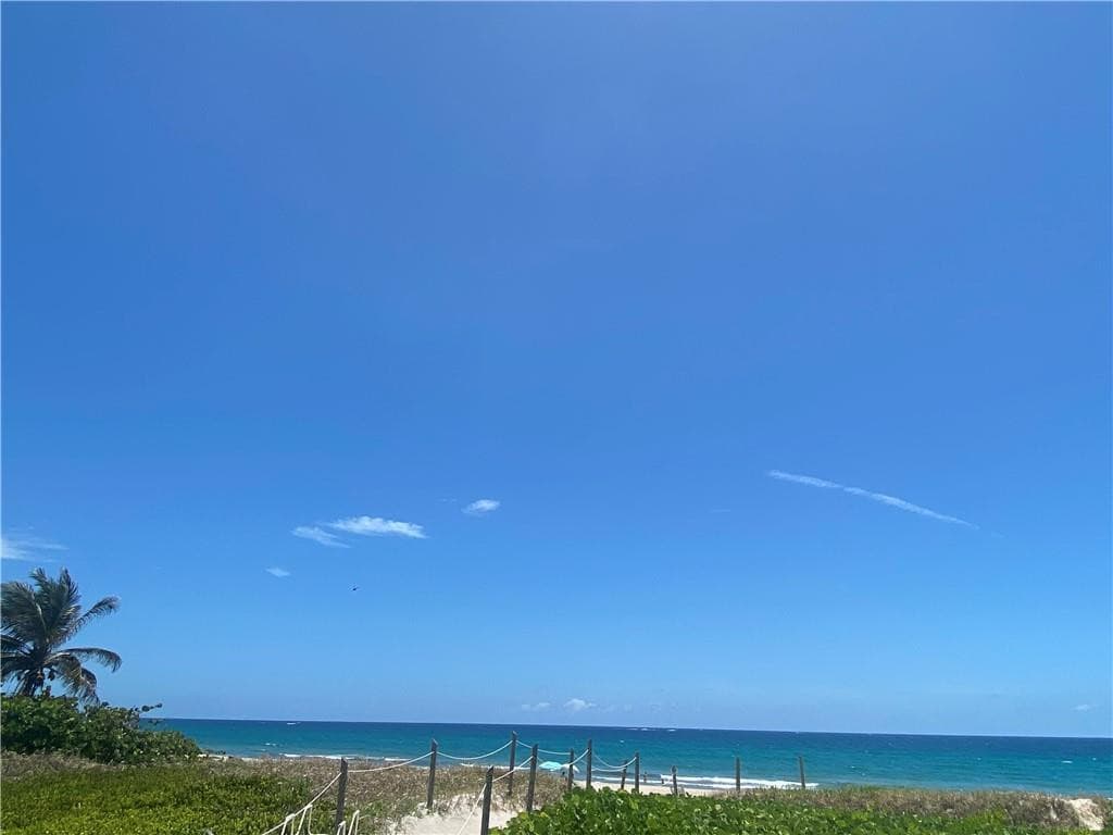 333 NE 21 Avenue 304, Deerfield Beach, FL 33441 — photo 18 of 19
