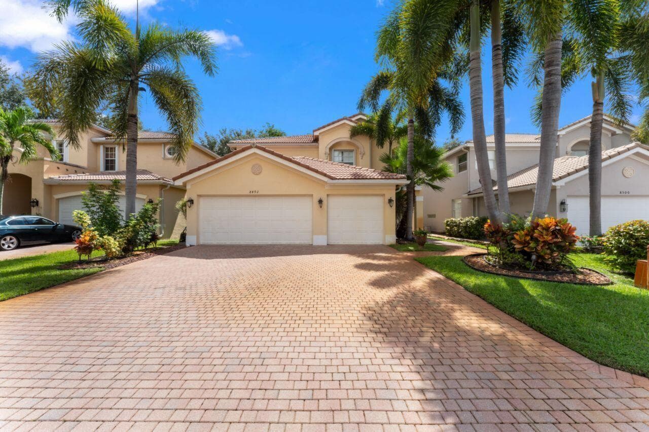 8492 Breezy Oak Way, Boynton Beach, FL 33473 — photo 2 of 66