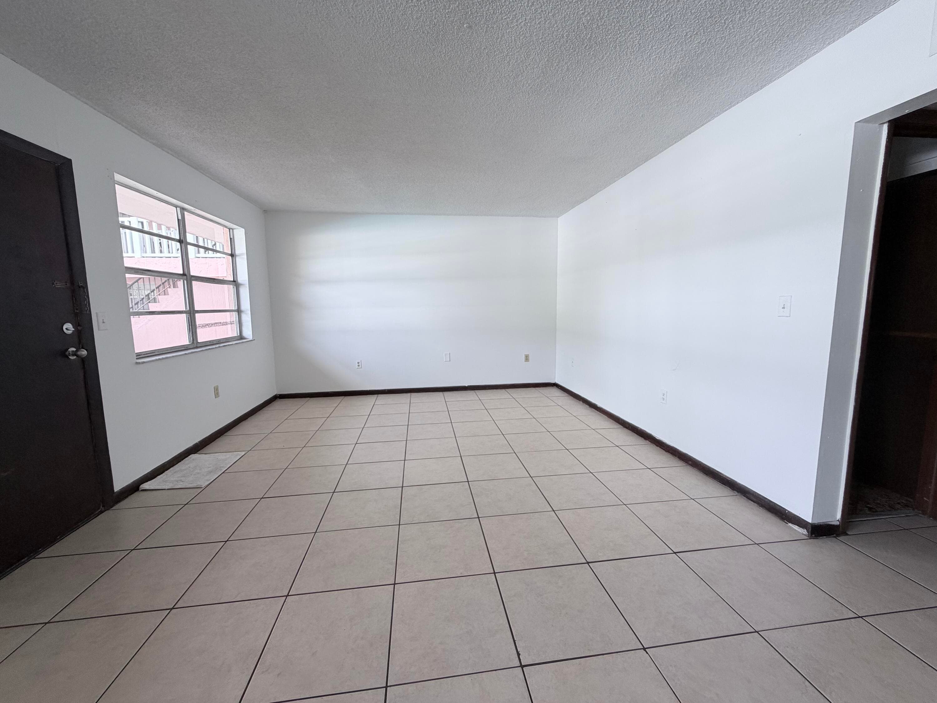 6050 SW 27th Street, Miramar, FL — photo 10 of 40