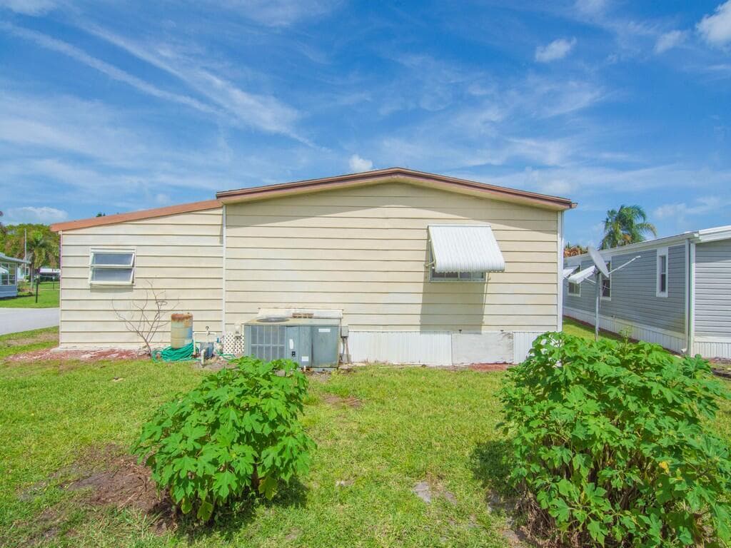 225 NE Forrest Court, Jensen Beach, FL 34957 — photo 33 of 33