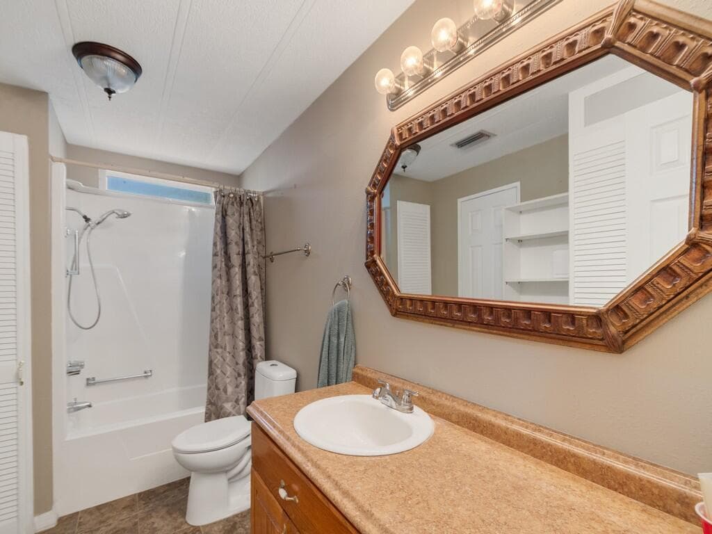 225 NE Forrest Court, Jensen Beach, FL 34957 — photo 24 of 33