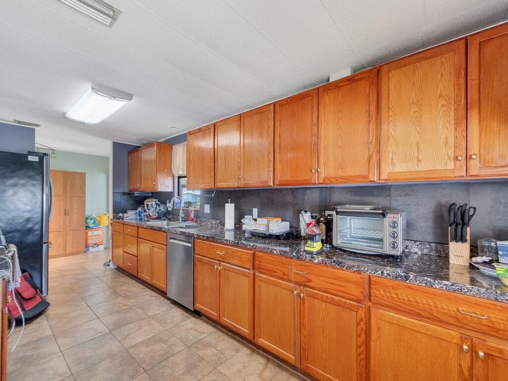 225 NE Forrest Court, Jensen Beach, FL 34957 — photo 13 of 33