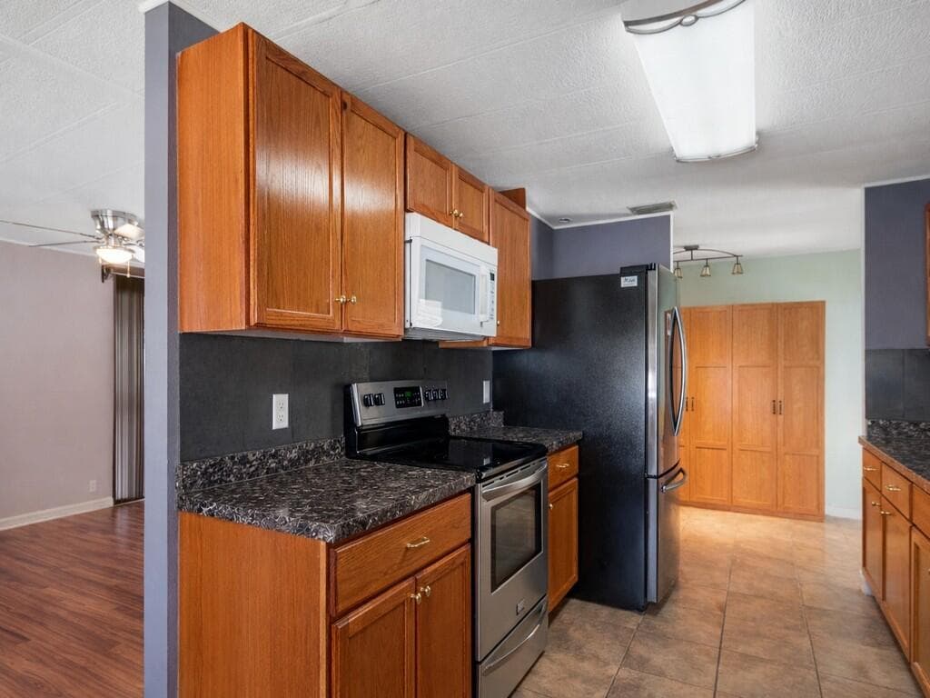 225 NE Forrest Court, Jensen Beach, FL 34957 — photo 15 of 33