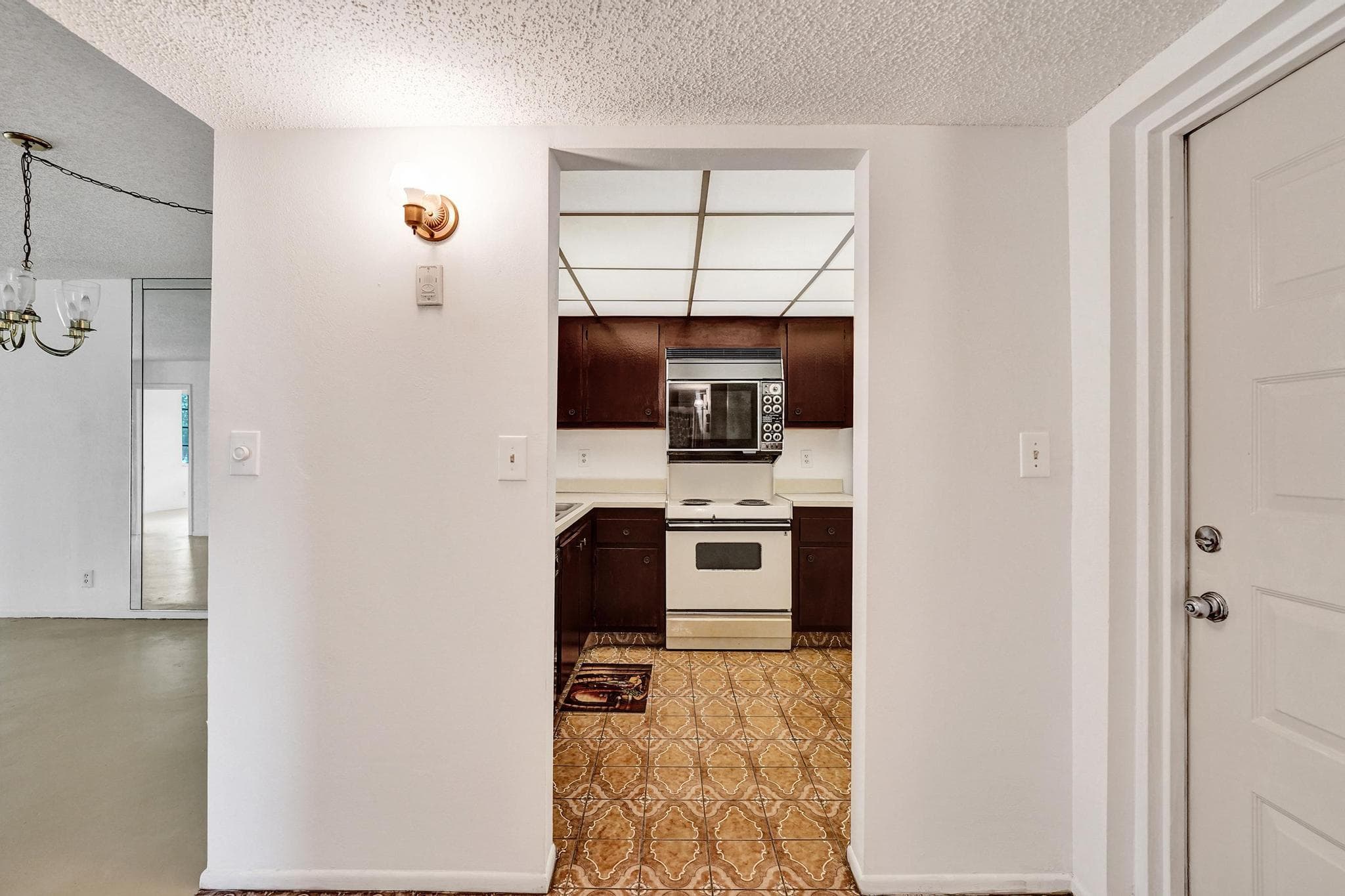 1811 Sabal Palm Drive 203, Davie, FL 33324 — photo 6 of 80