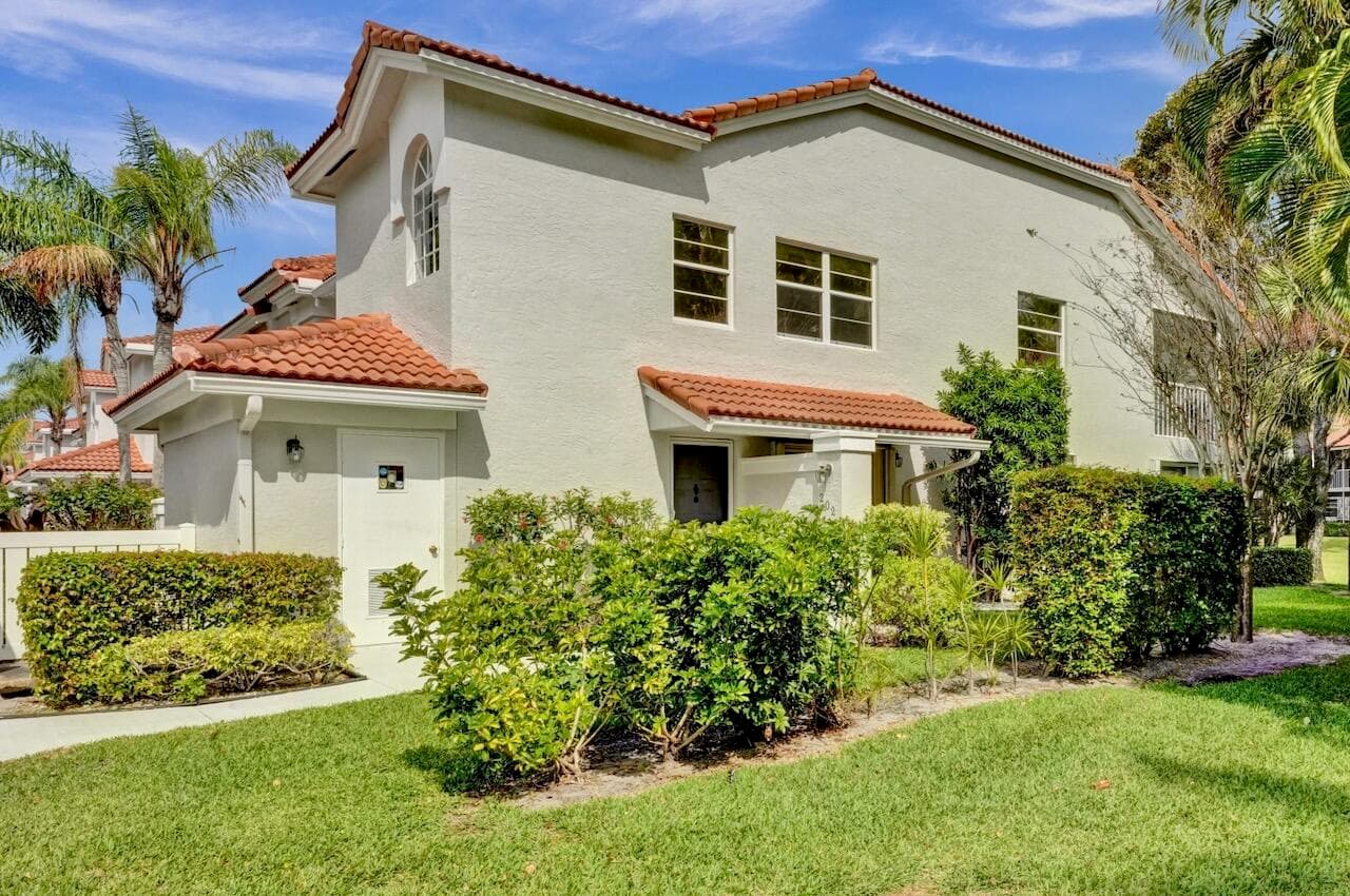 7669 Springwater Place 202, Boynton Beach, FL 33437 — photo 5 of 60