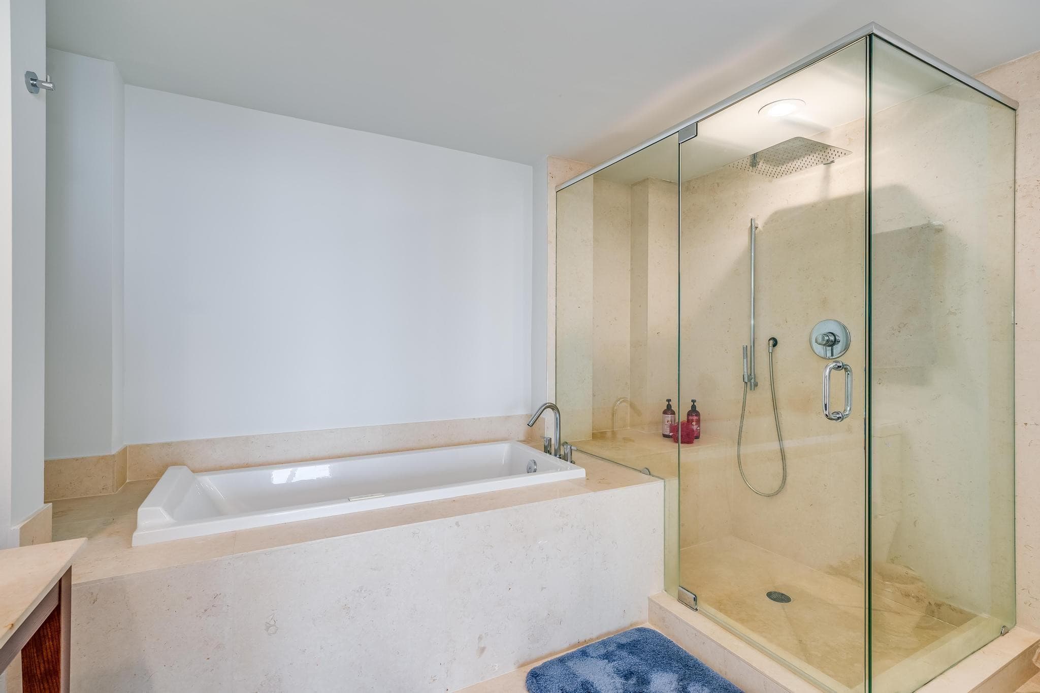 495 Brickell Avenue 5605, Miami, FL 33131 — photo 18 of 44