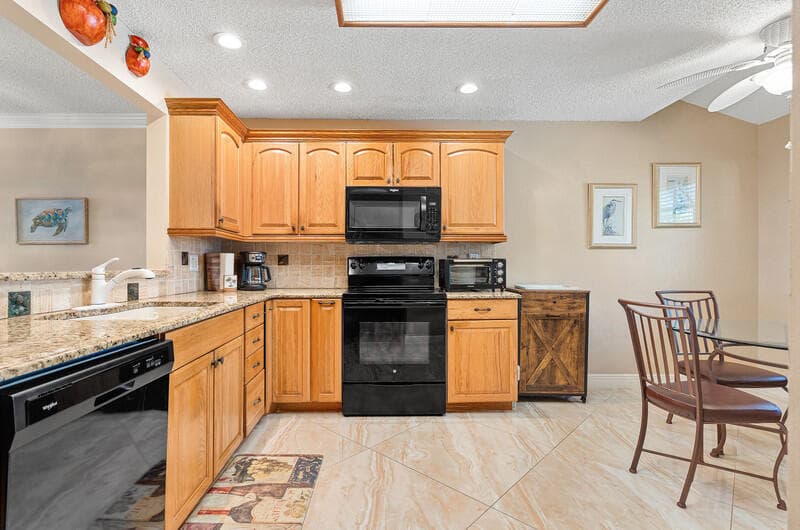 3409 SE 8th Street 6, Pompano Beach, FL 33062 — photo 9 of 39