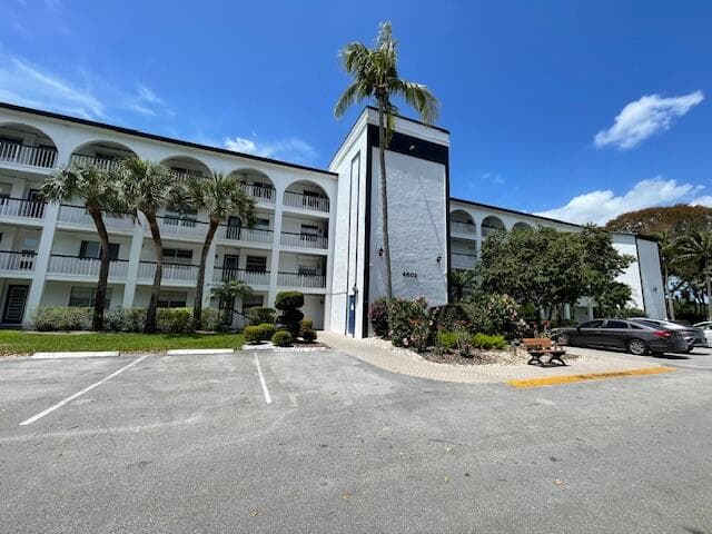 4602 Martinique Way F1, Coconut Creek, FL 33066 — photo 1 of 12