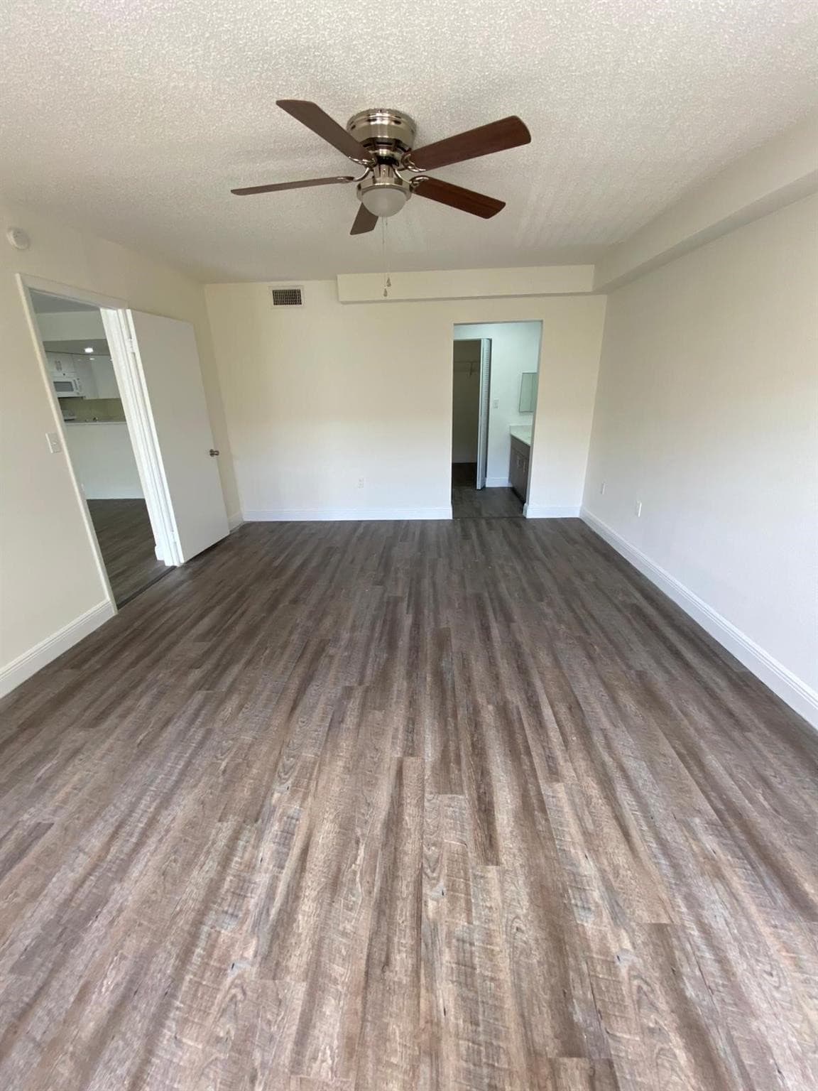 18335 NW 68 Avenue 750-318, Hialeah, FL 33015 — photo 5 of 14