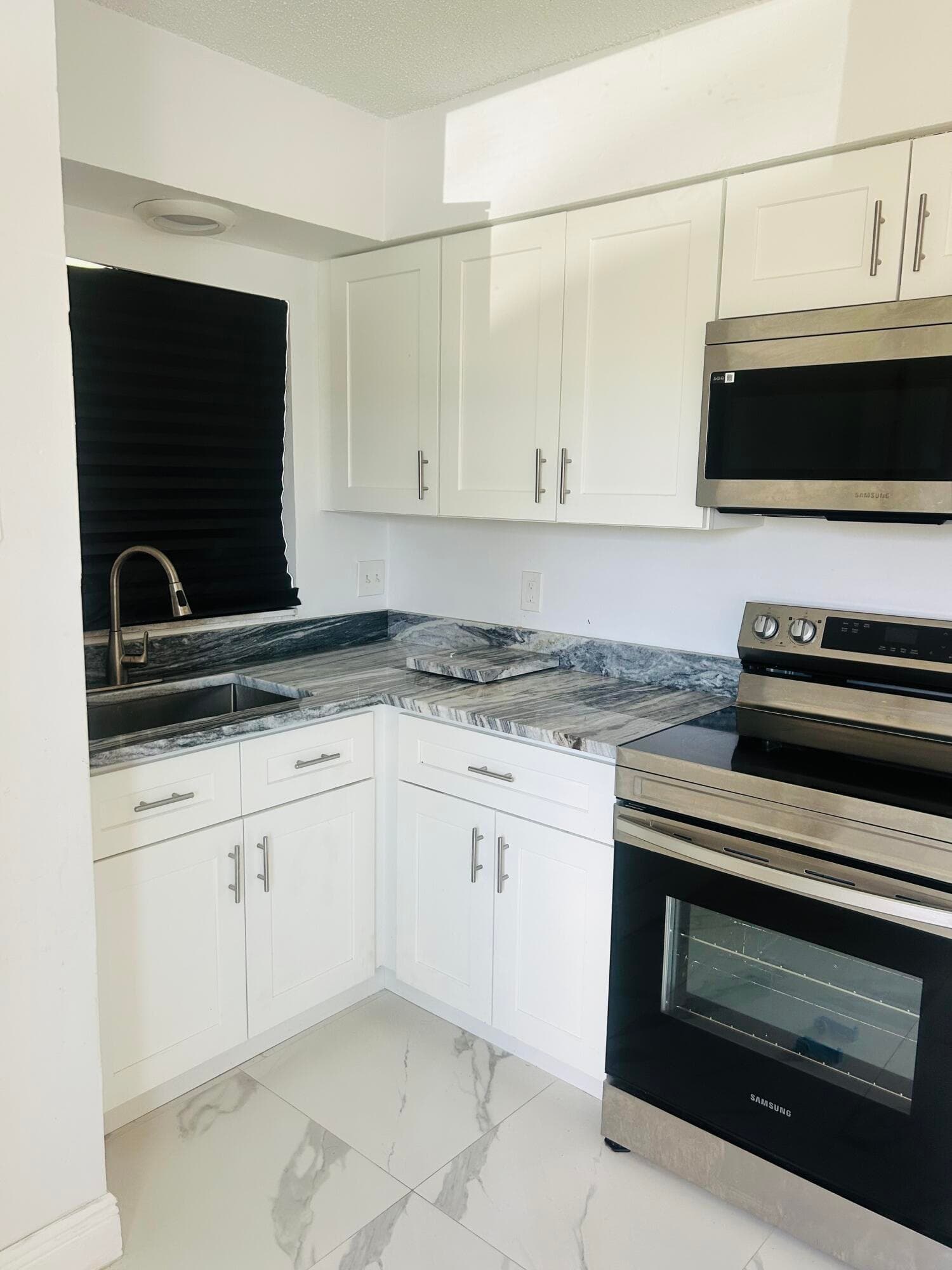 1471 NW 20th Street A, Fort Lauderdale, FL 33311 — photo 5 of 17