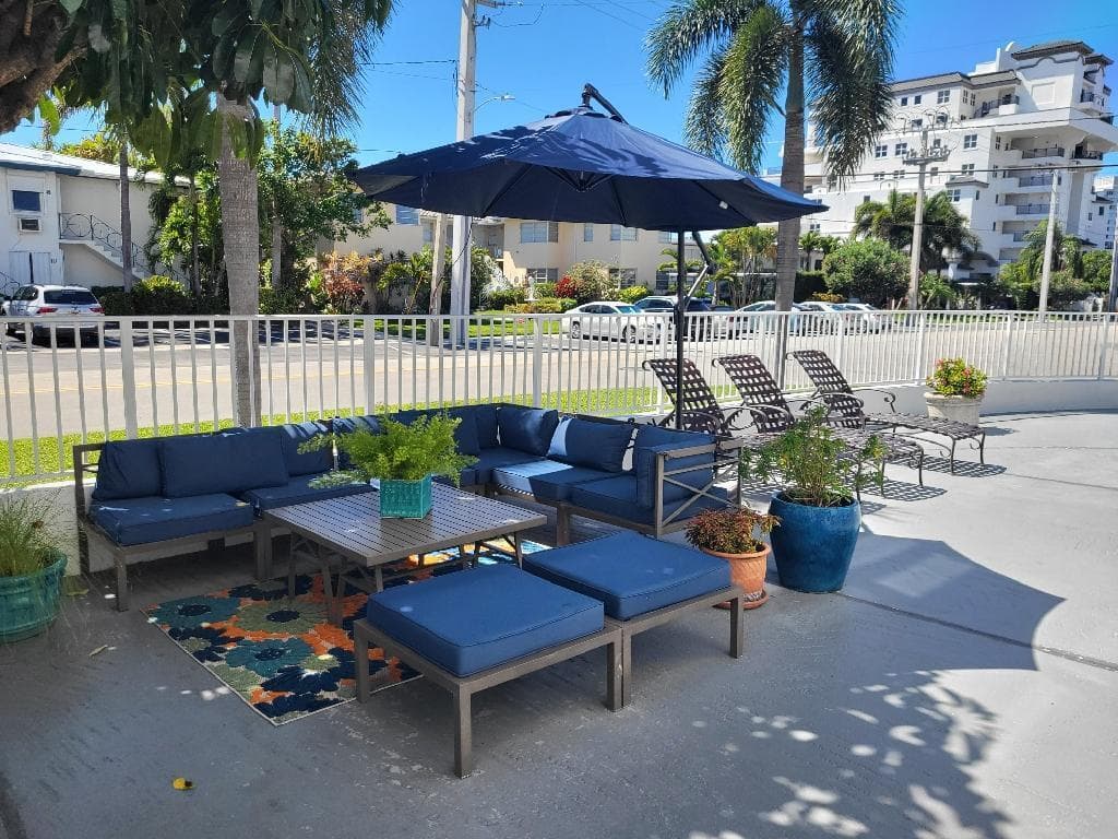 550 Bayshore Drive 104, Fort Lauderdale, FL 33304 — photo 21 of 53
