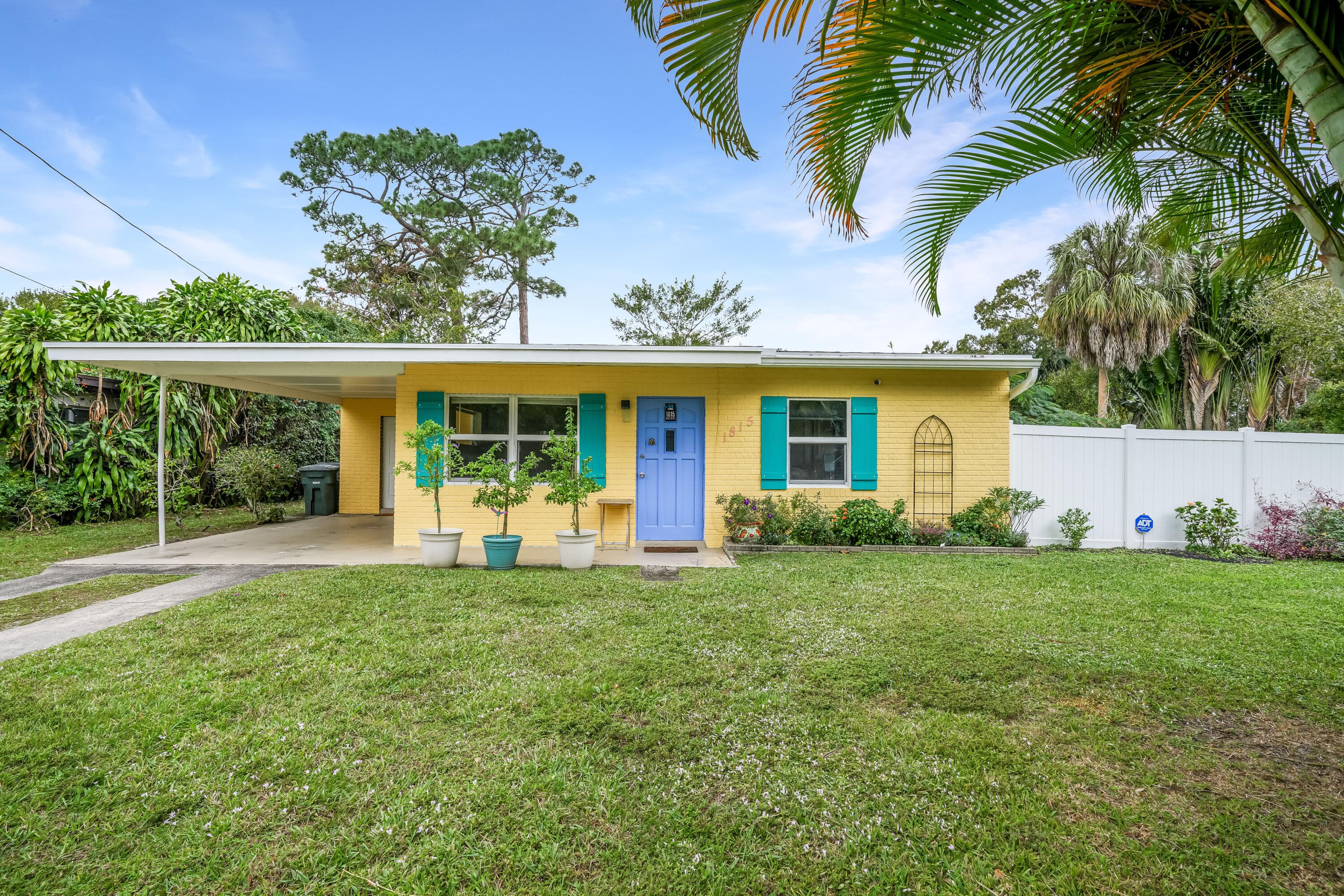 1815 S 30th Street, Fort Pierce, FL 34947 — photo 1 of 26