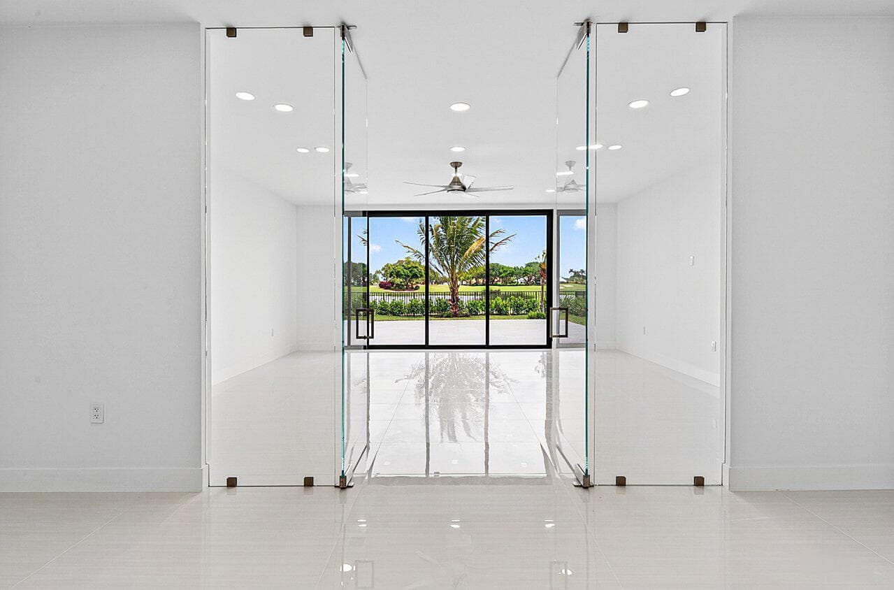 4887 Bocaire Boulevard, Boca Raton, FL 33487 — photo 25 of 61
