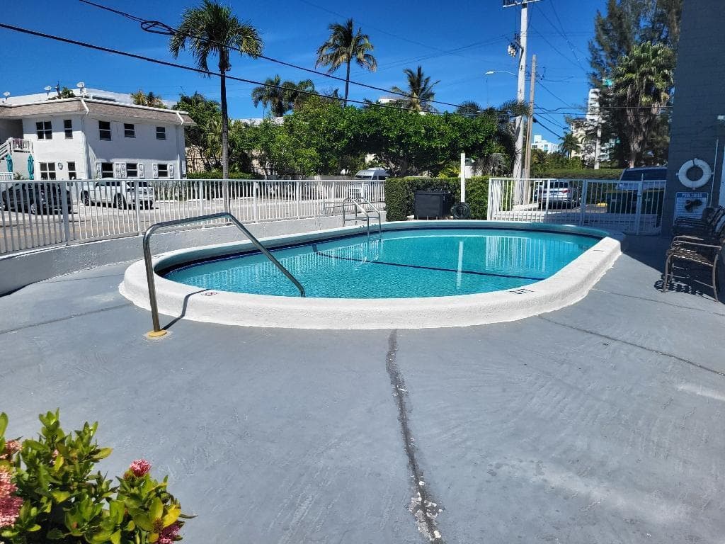 550 Bayshore Drive 104, Fort Lauderdale, FL 33304 — photo 24 of 53