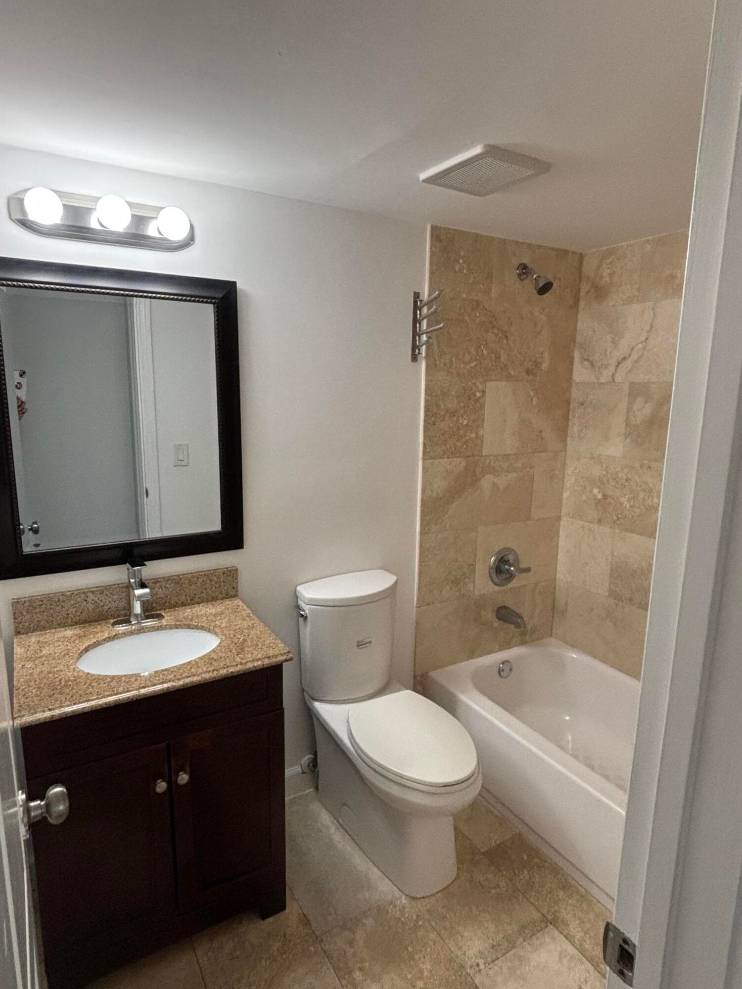 Condominium in Boca Raton — photo 5 of 5
