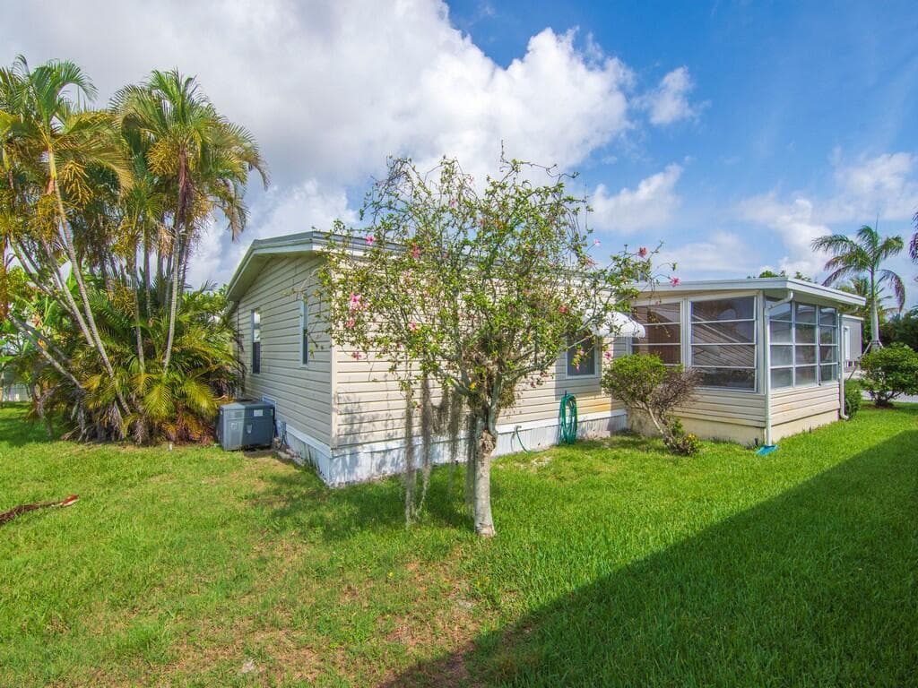 463 Onyx Way, Jensen Beach, FL 34957 — photo 36 of 41