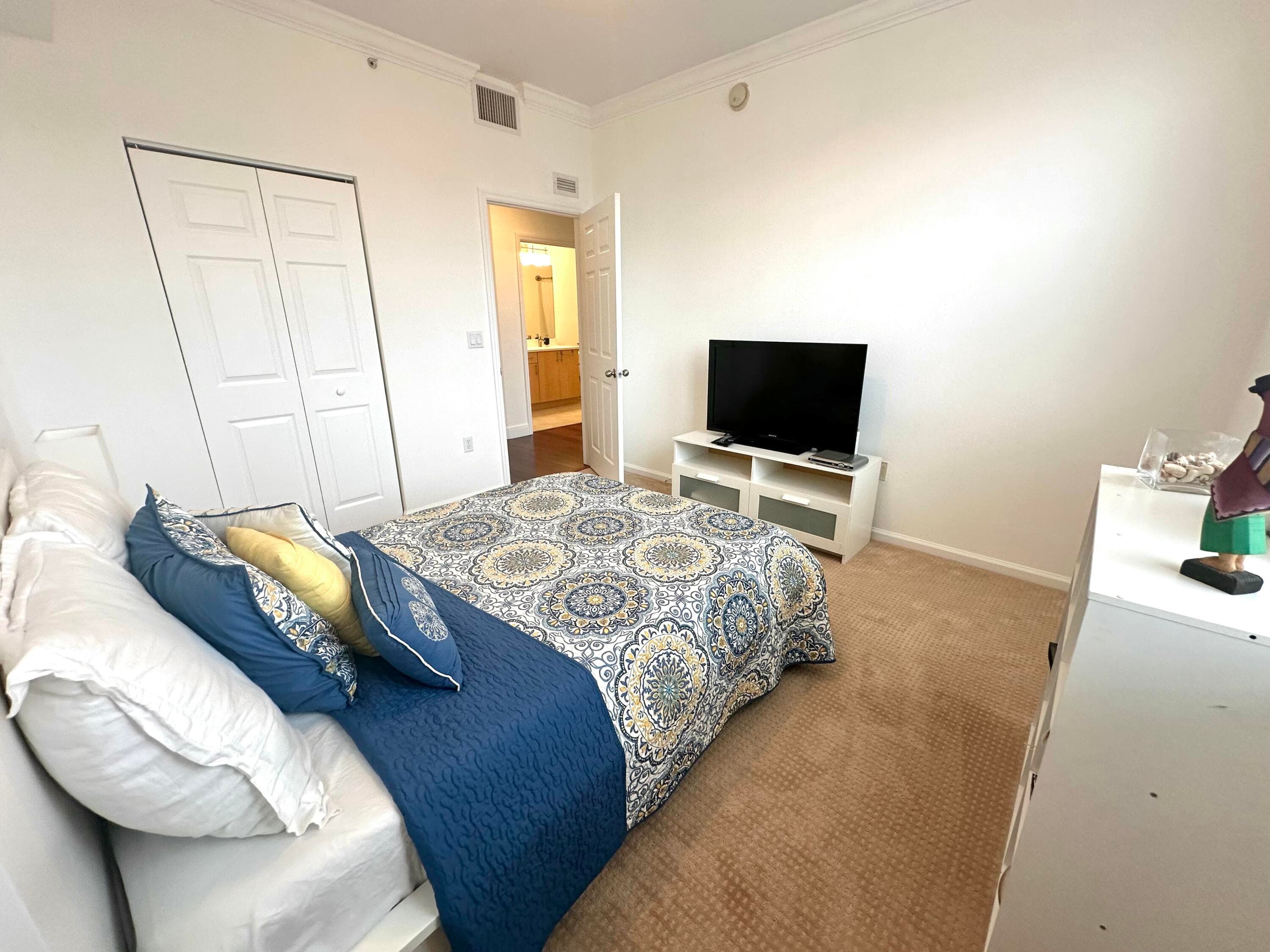 533 NE 3rd Avenue 527, Fort Lauderdale, FL 33301 — photo 13 of 26