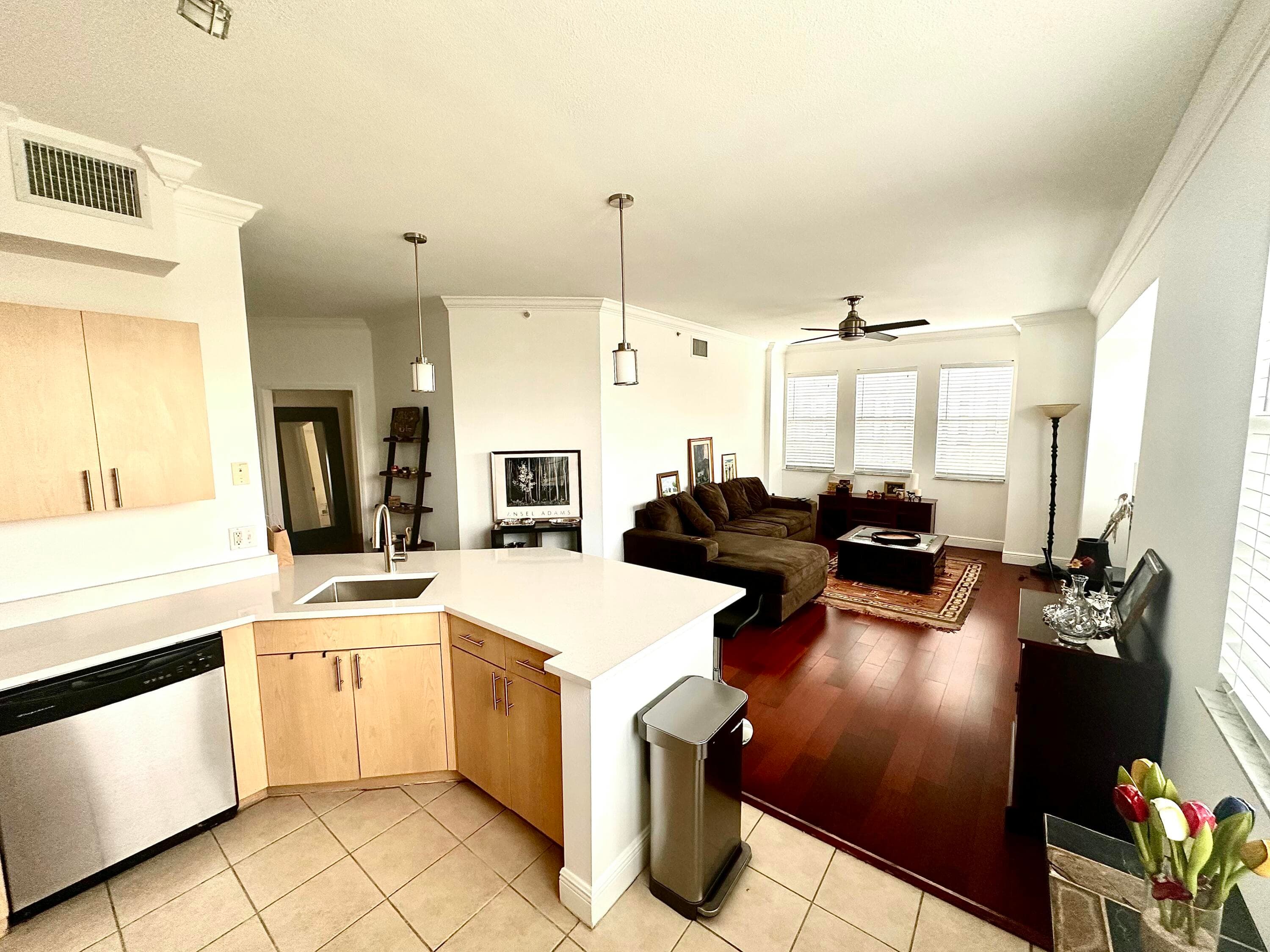 533 NE 3rd Avenue 527, Fort Lauderdale, FL 33301 — photo 2 of 26