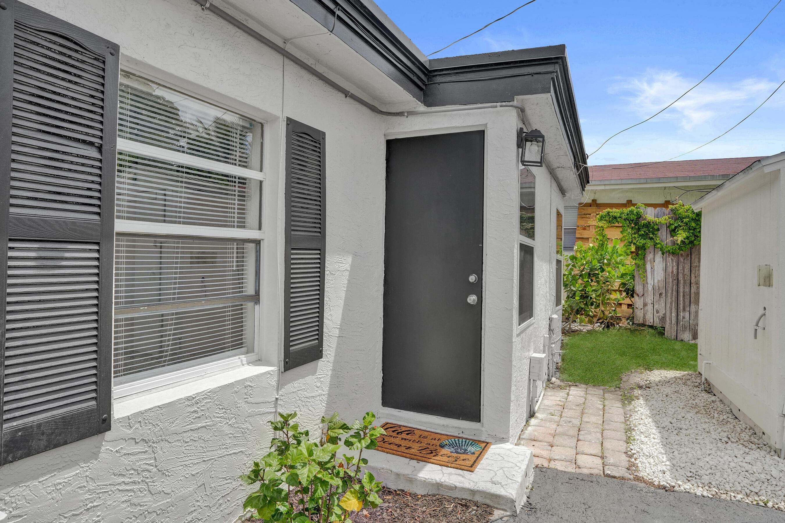 234 NE 14th Avenue #2, Pompano Beach, FL 33060 — photo 4 of 24