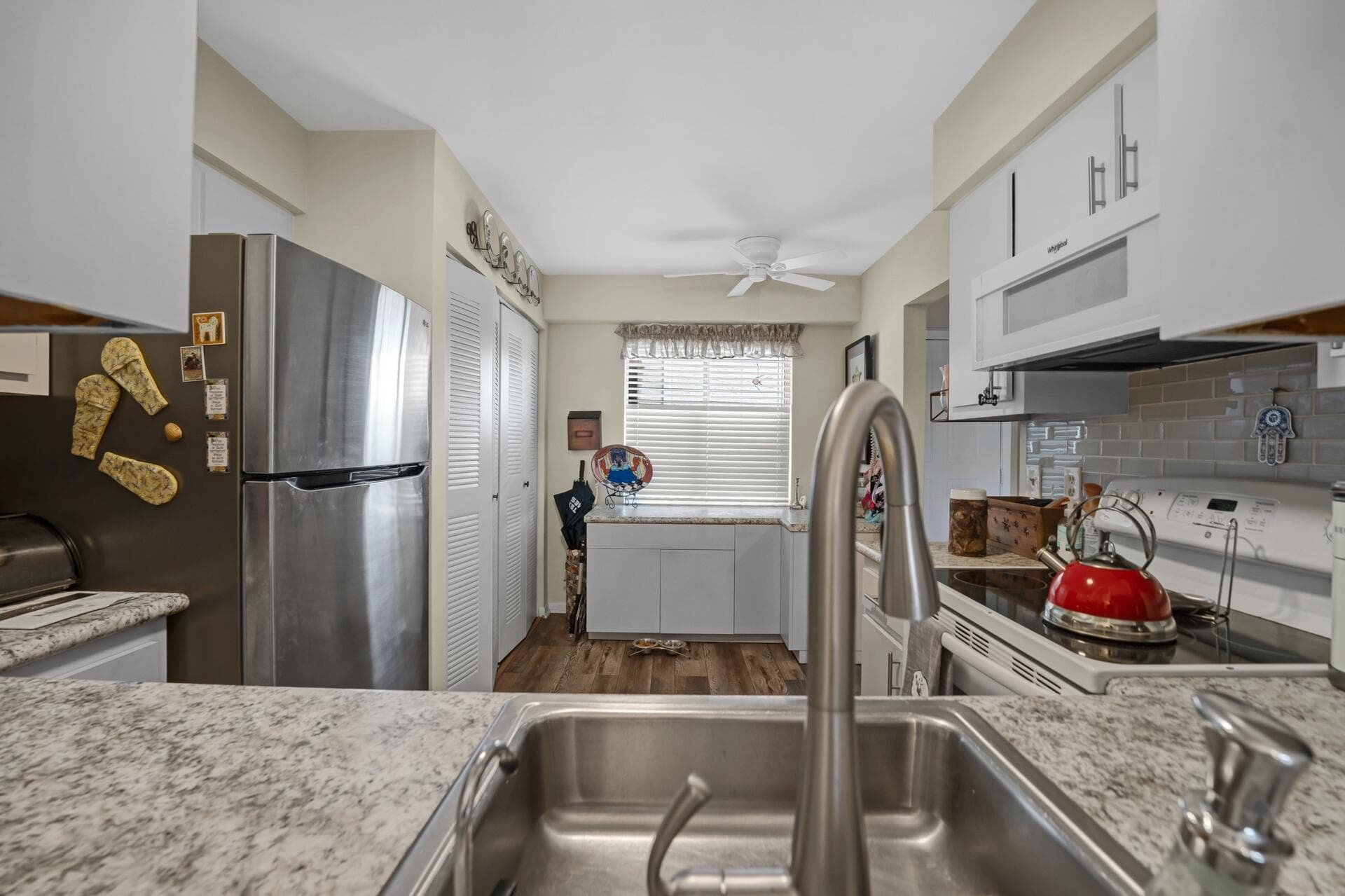 6936 Huntington Lane 204, Delray Beach, FL 33446 — photo 4 of 71