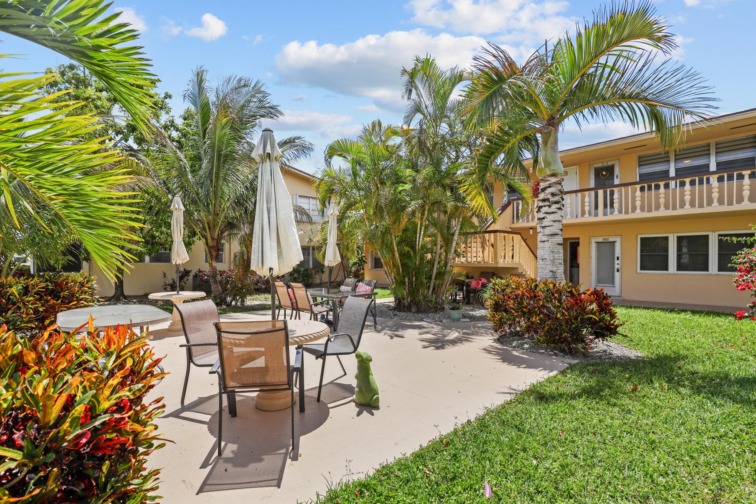 215 Sheffield I, West Palm Beach, FL 33417 — photo