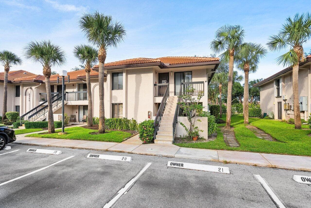 5200 E Club Circle 106, Boca Raton, FL 33487 — photo 28 of 31