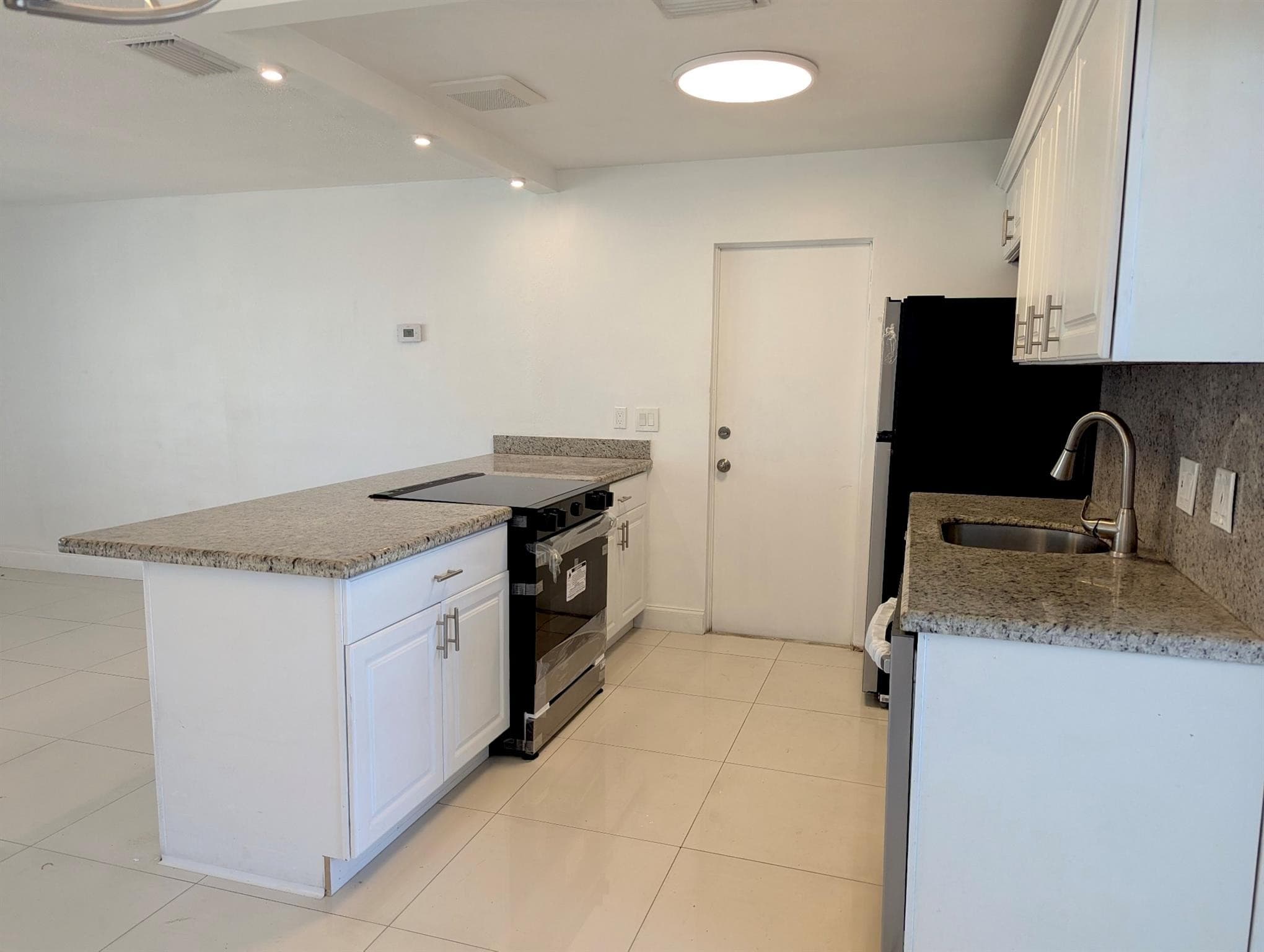 111 NW 31st Court, Pompano Beach, FL 33064 — photo 5 of 24