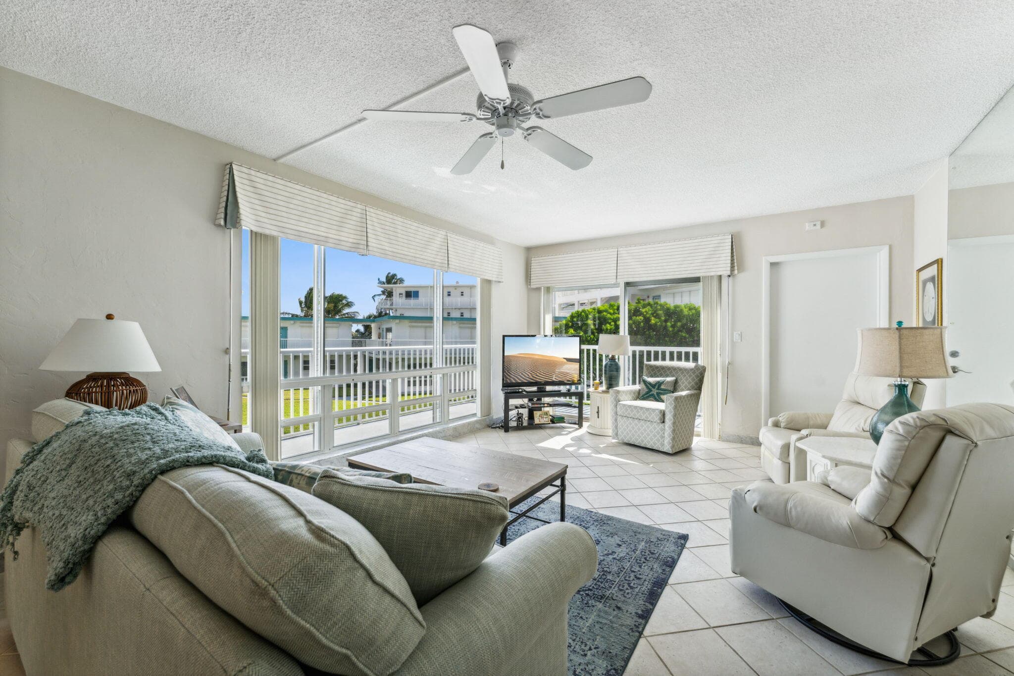 1470 S Ocean Boulevard 1002, Lauderdale-By-The-Sea, FL 33062 — photo 6 of 30