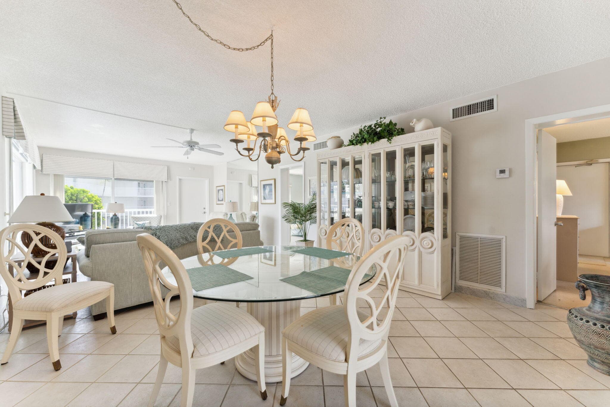 1470 S Ocean Boulevard 1002, Lauderdale-By-The-Sea, FL 33062 — photo 9 of 30