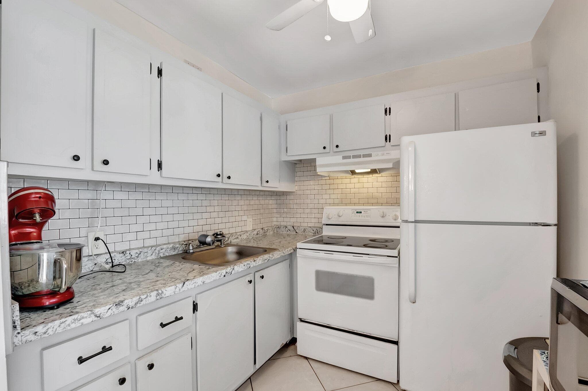 176 Dorset E, Boca Raton, FL 33434 — photo 9 of 39