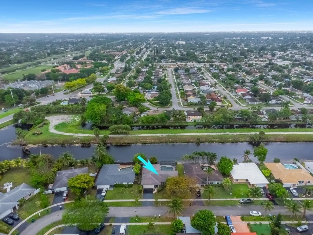 8270 NW 66th Terrace, Tamarac, FL 33321 — photo 4 of 41
