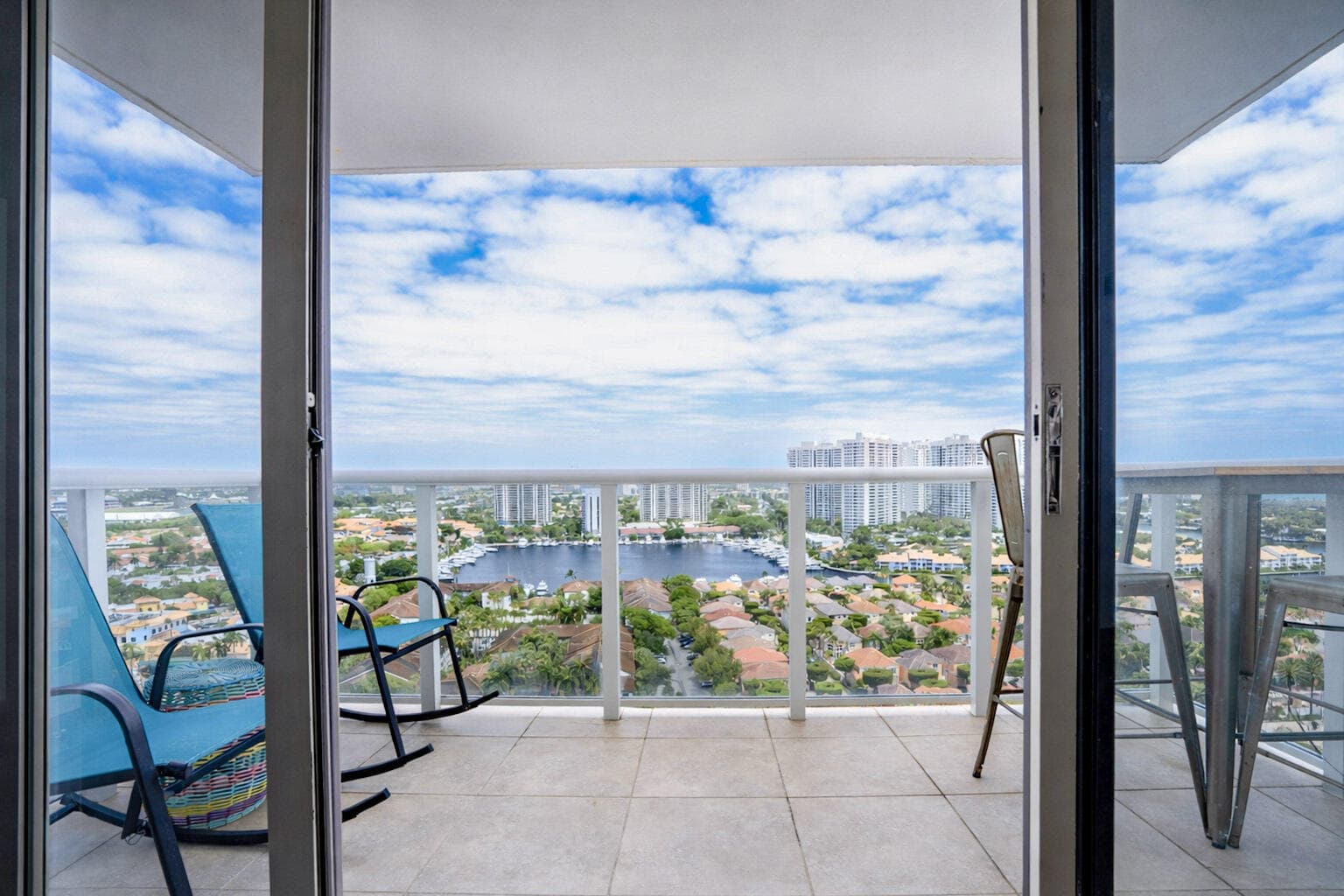 3675 N Country Club Drive 2401, Aventura, FL 33180 — photo 1 of 25
