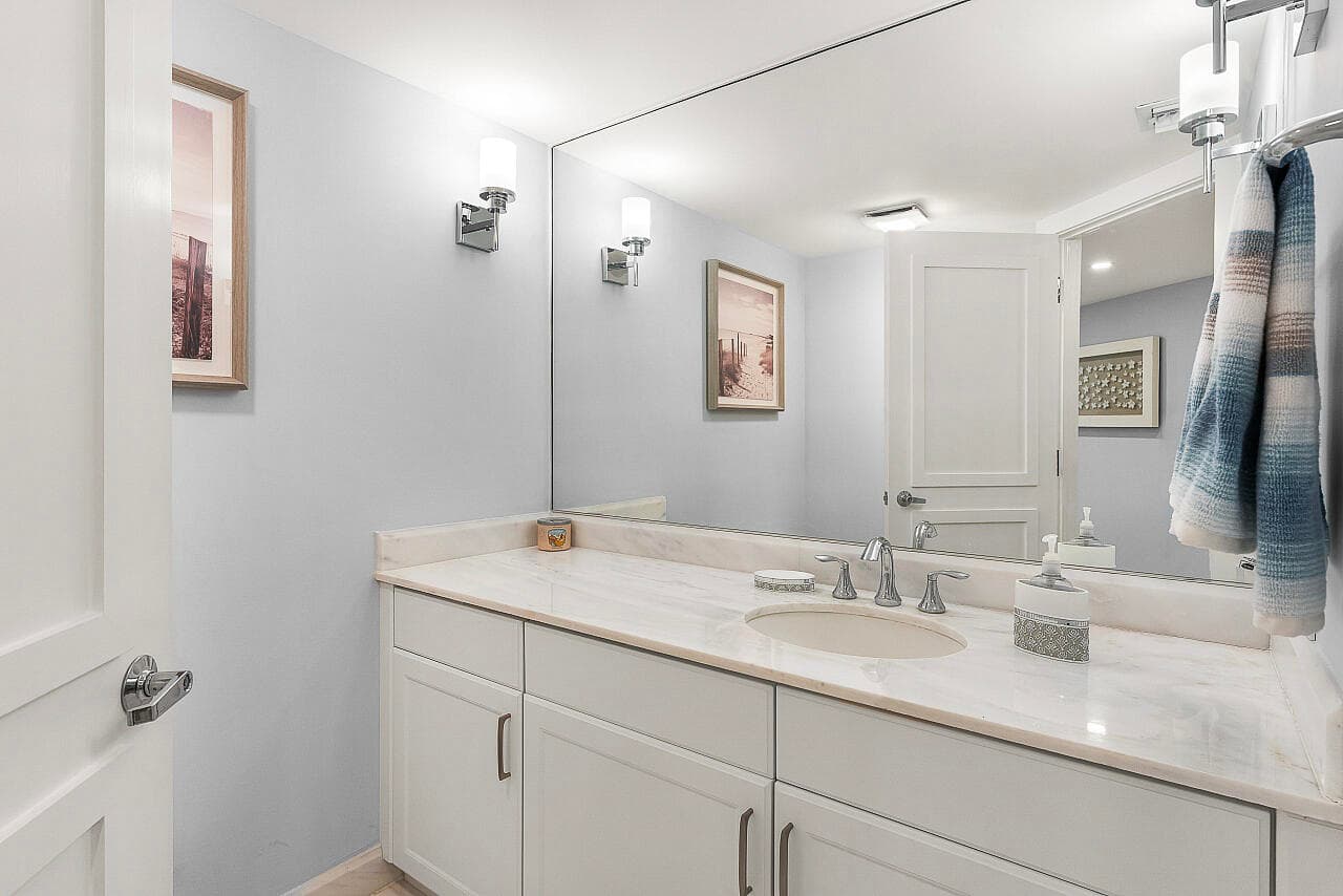 100 Lakeshore Drive 252, North Palm Beach, FL 33408 — photo 20 of 31