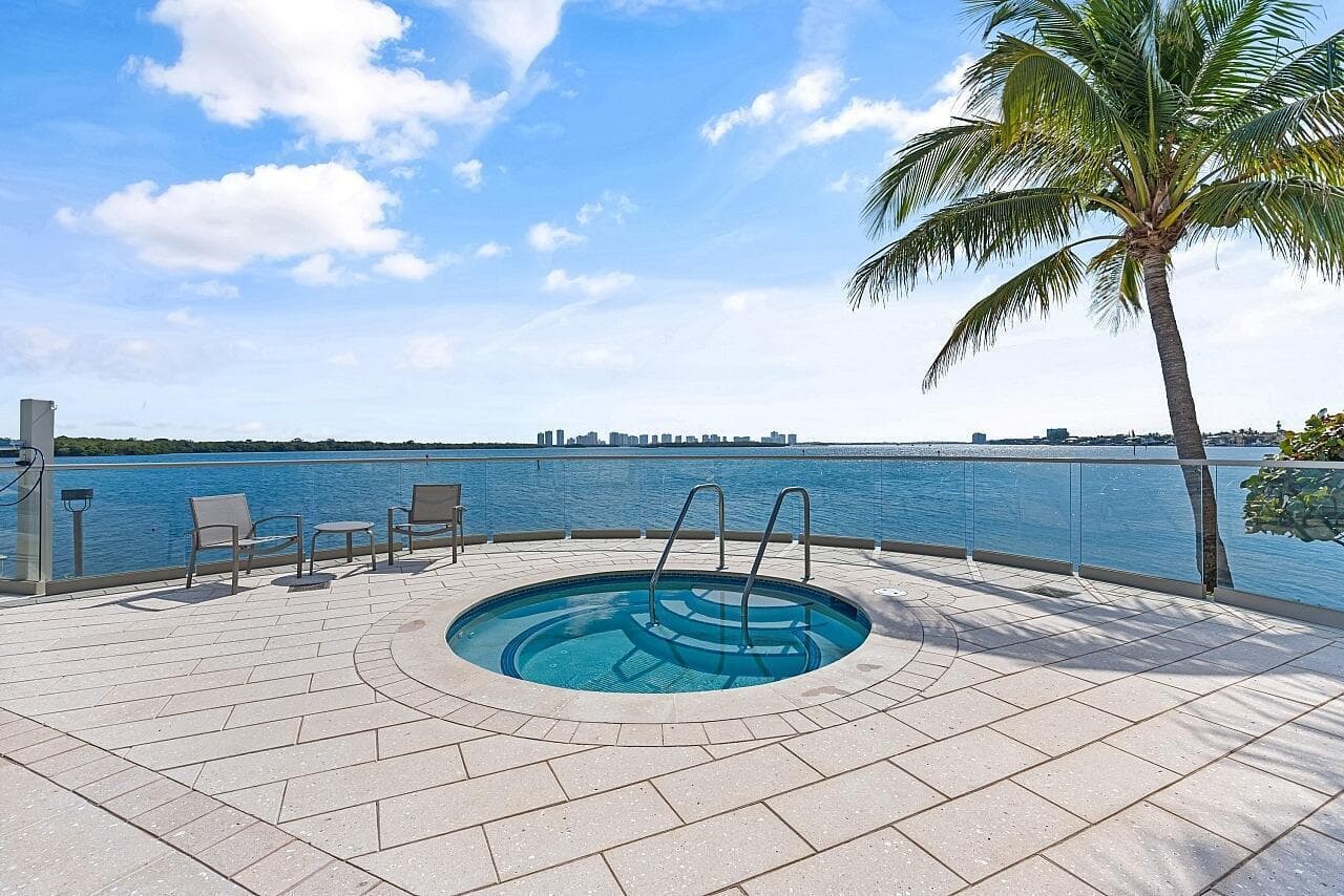 100 Lakeshore Drive 252, North Palm Beach, FL 33408 — photo 27 of 31